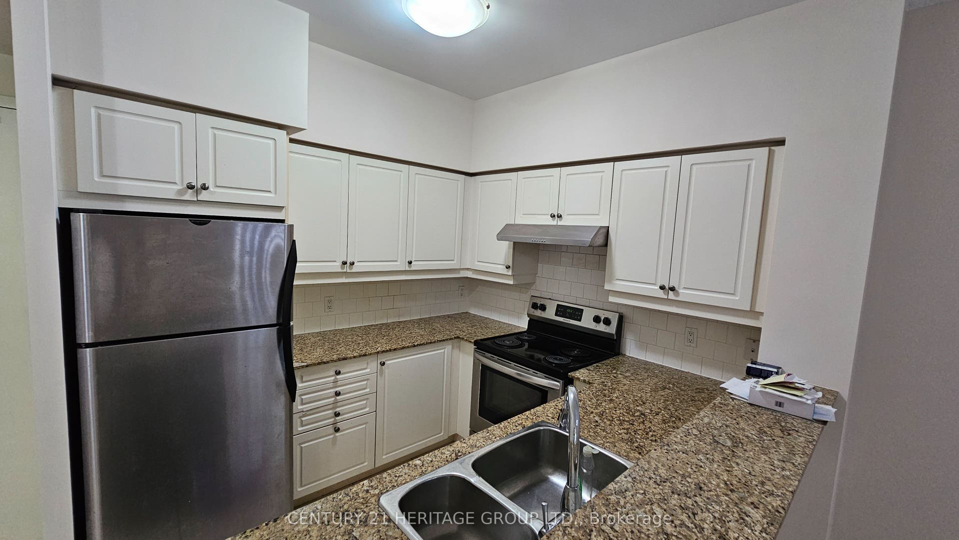 451 Rosewell Avenue, #202, Toronto C, Toronto ON M4R 2H8