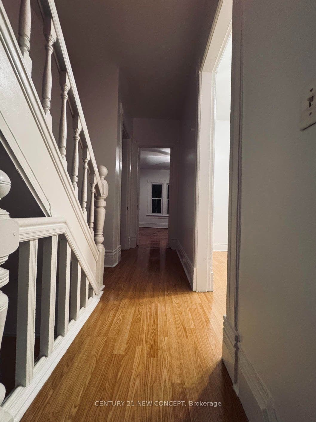 585 Parliament Street, #Upper Level, Toronto C, Toronto ON M4X 1P9 585 Parliament Street, #Upper Level, Toronto C, Toronto ON M4X 1P9