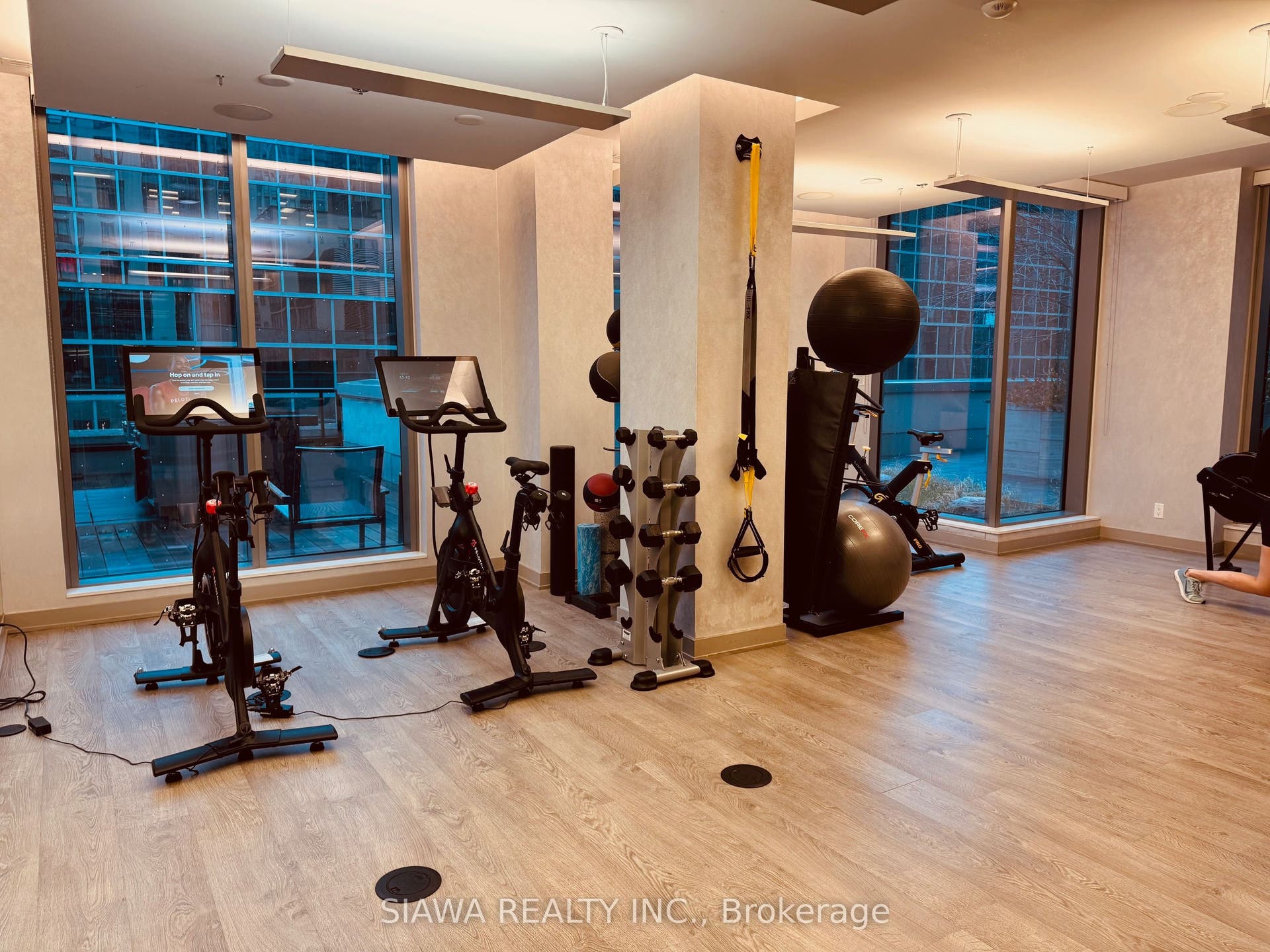 88 Scott Street, #1707, Toronto C, Toronto ON M5E 0A9