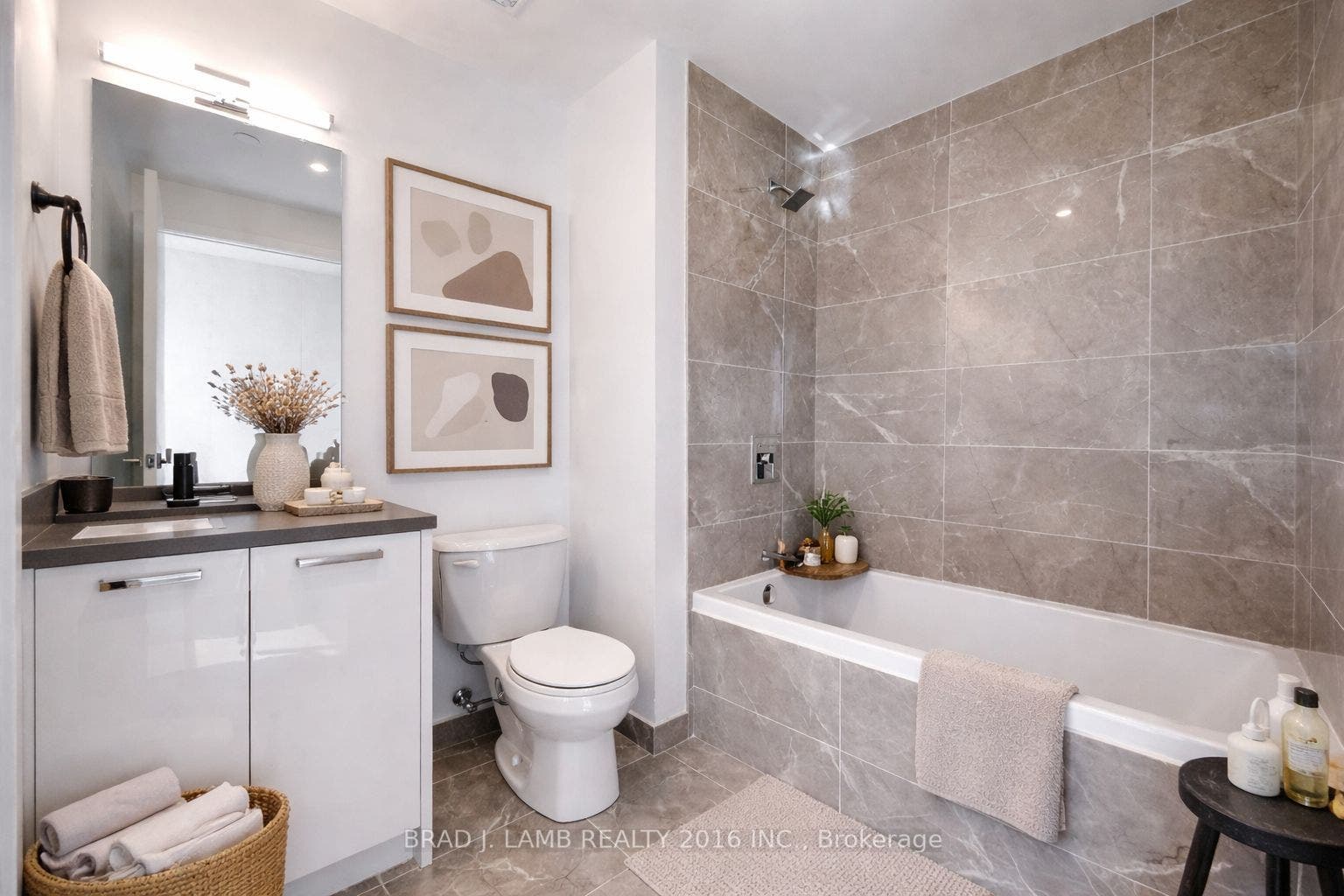 284 King Street E, #905, Toronto C, Toronto ON M5A 1K4