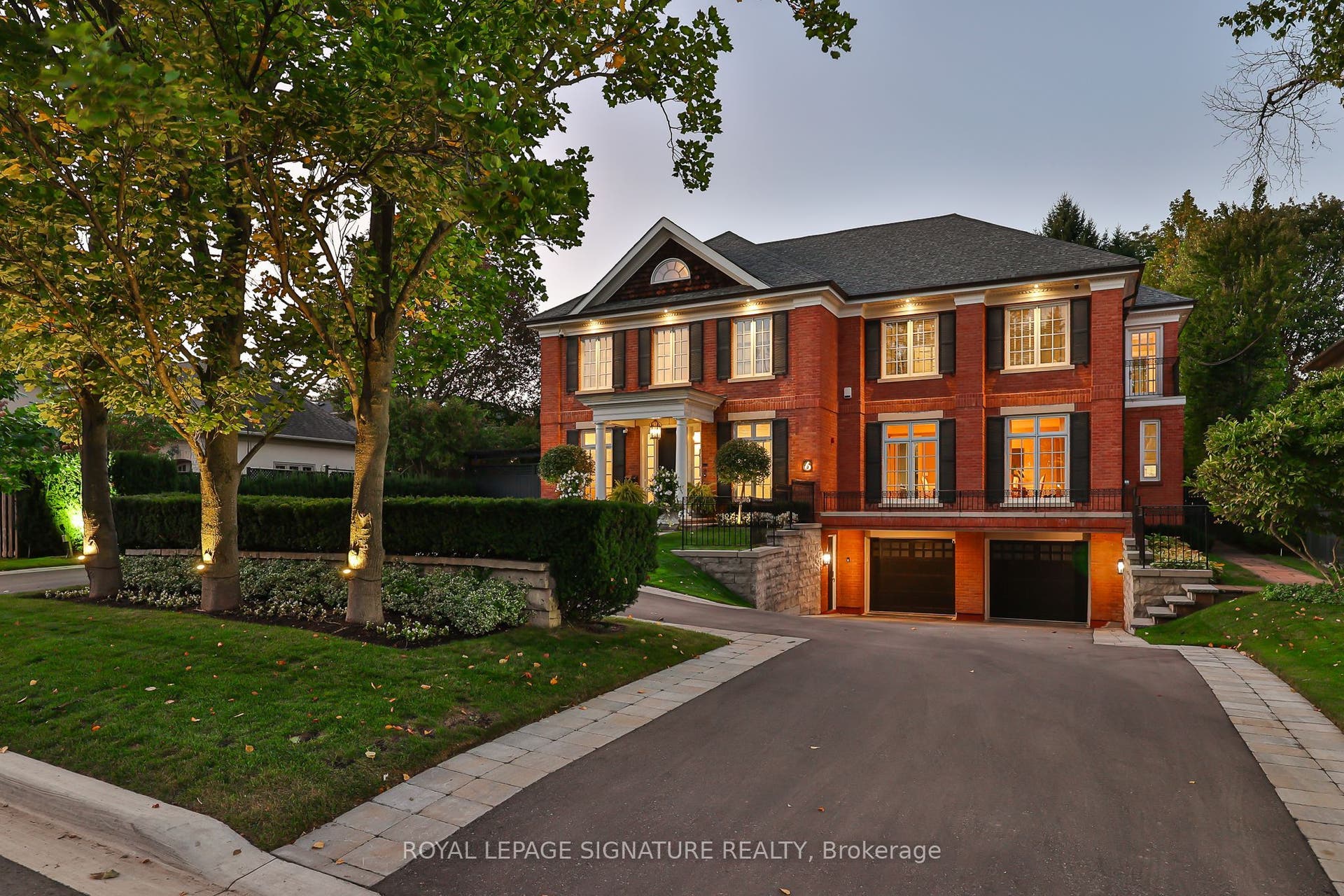 6 Vernham Avenue, Toronto C, Toronto ON M2L 2B2