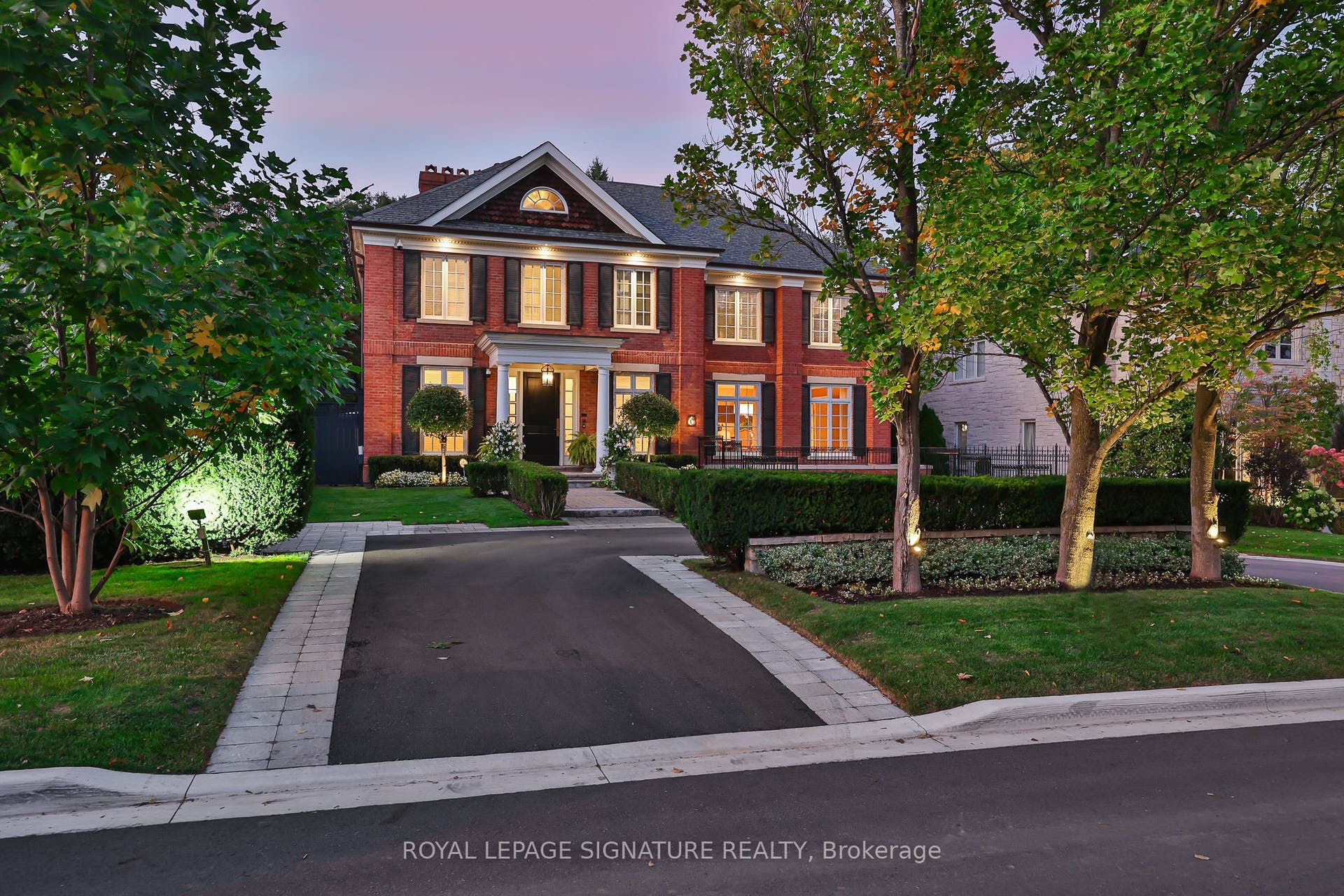 6 Vernham Avenue, Toronto C, Toronto ON M2L 2B2