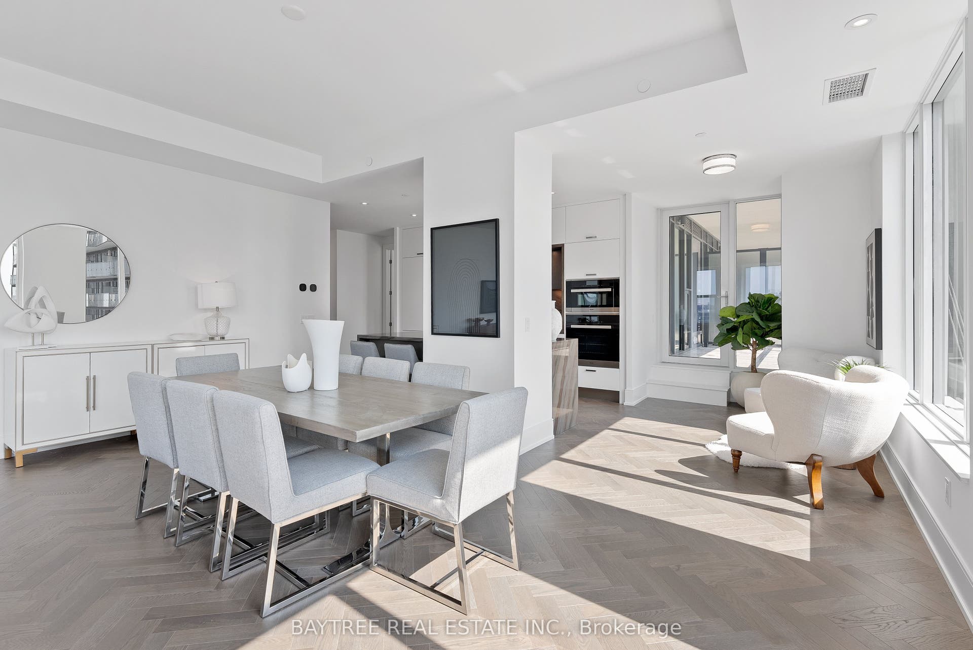 455 Wellington Street W, #1108, Toronto C, Toronto ON M5J 2R2