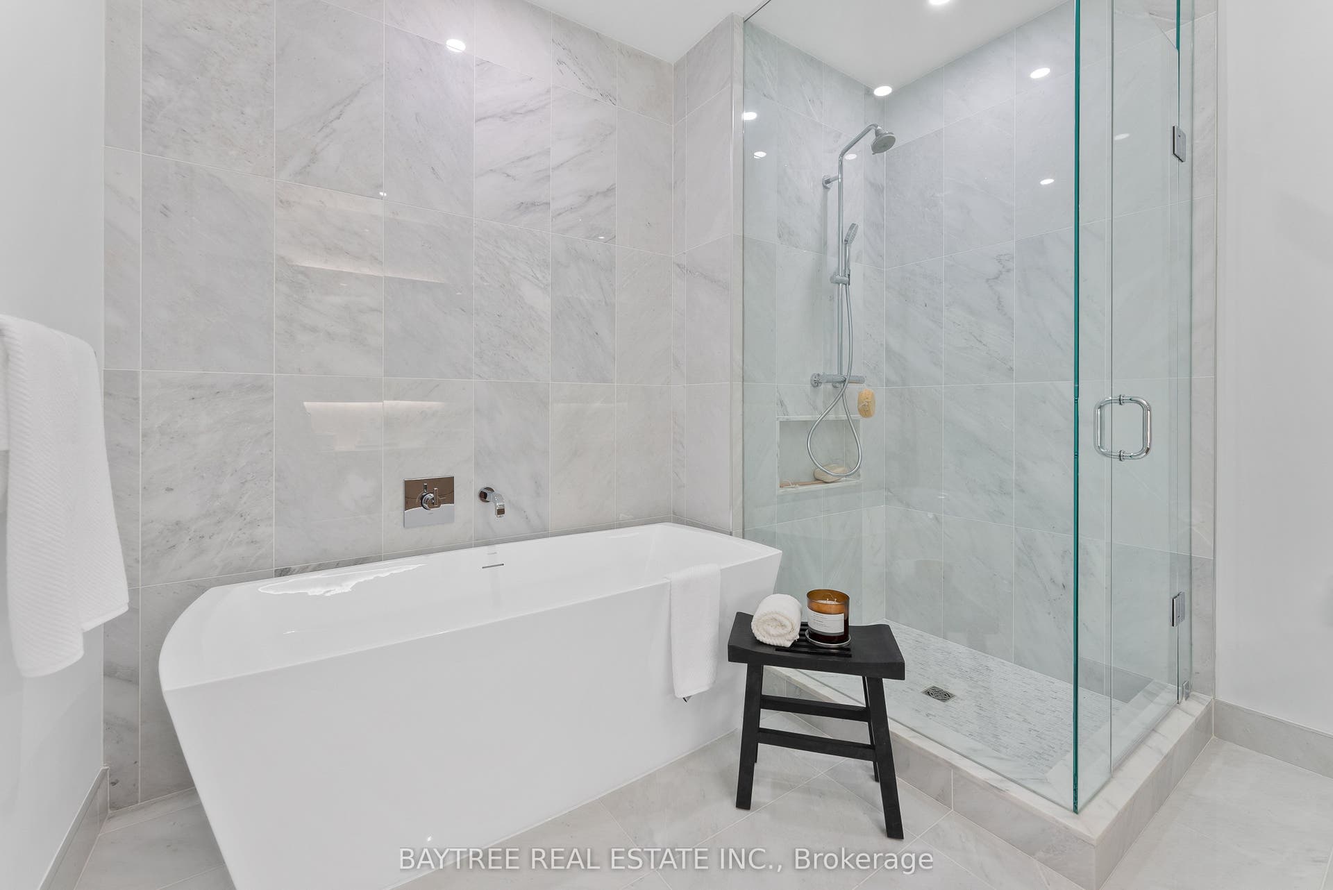 455 Wellington Street W, #1108, Toronto C, Toronto ON M5J 2R2