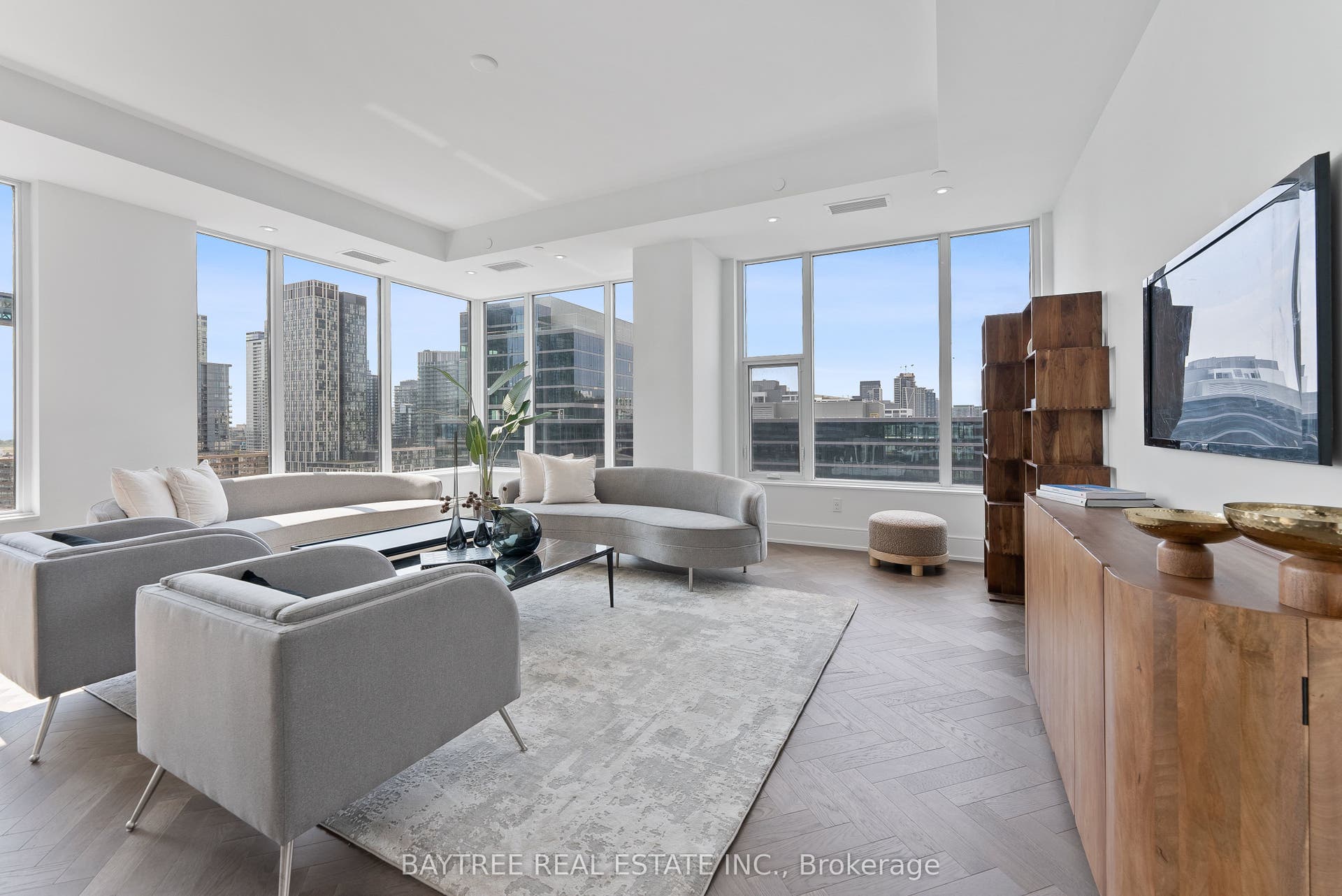 455 Wellington Street W, #1108, Toronto C, Toronto ON M5J 2R2