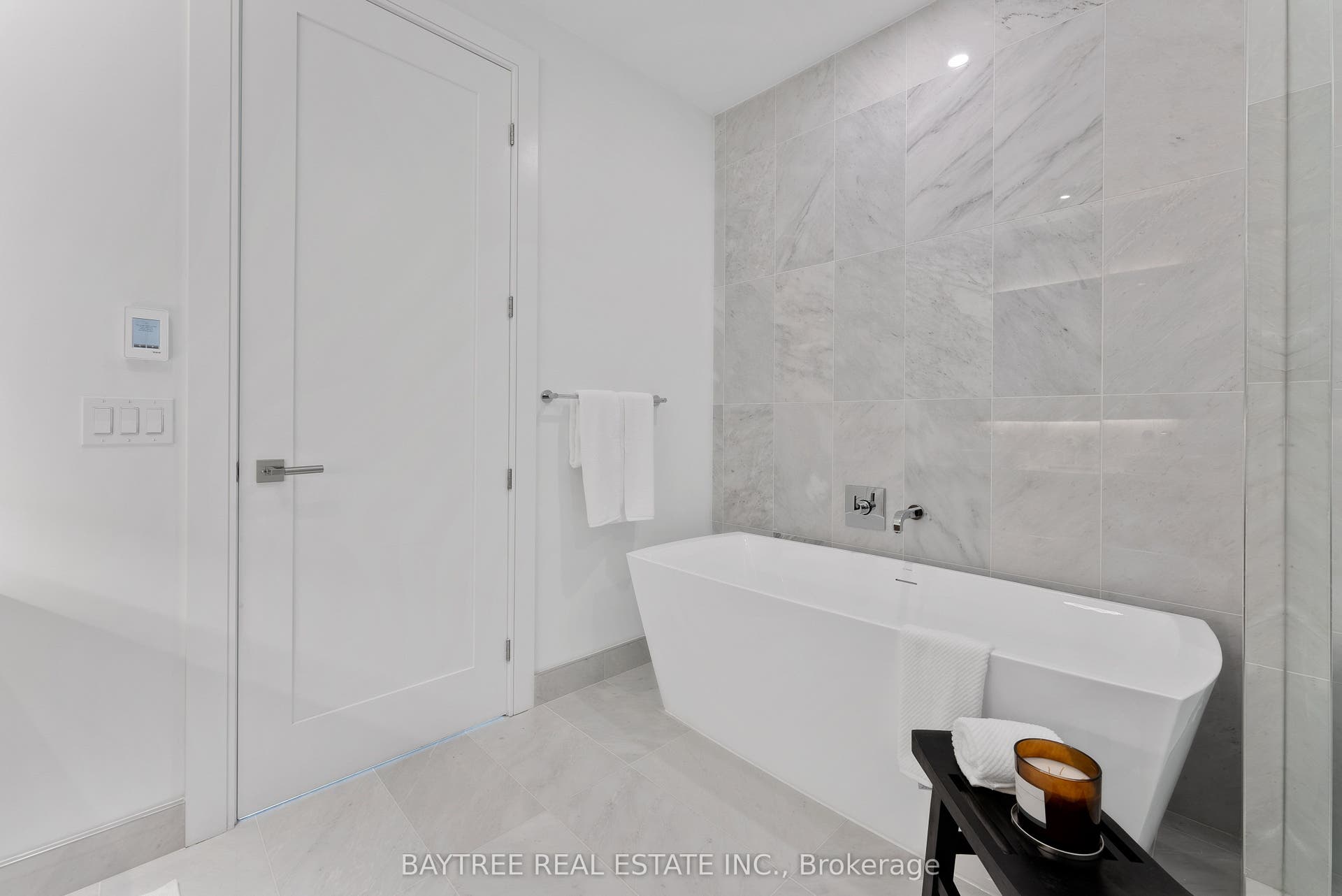 455 Wellington Street W, #1108, Toronto C, Toronto ON M5J 2R2