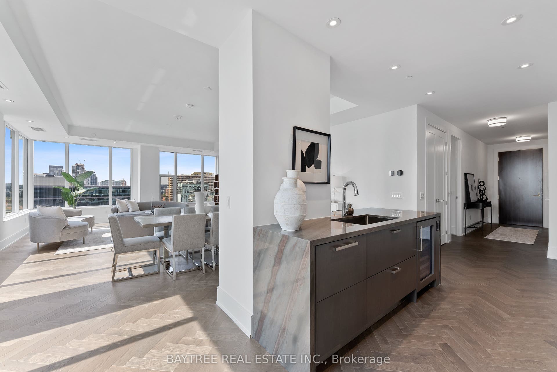 455 Wellington Street W, #1108, Toronto C, Toronto ON M5J 2R2
