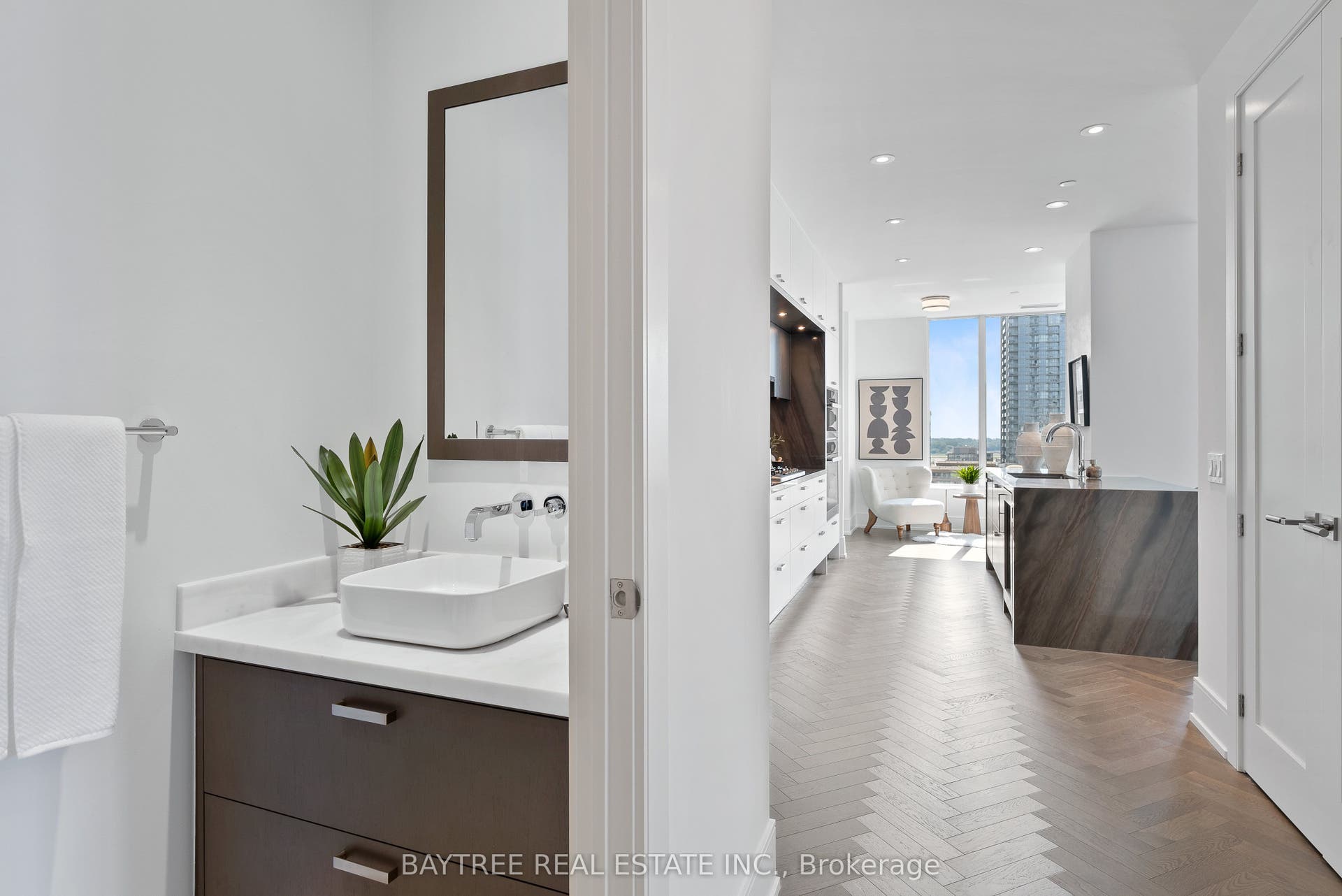 455 Wellington Street W, #1108, Toronto C, Toronto ON M5J 2R2