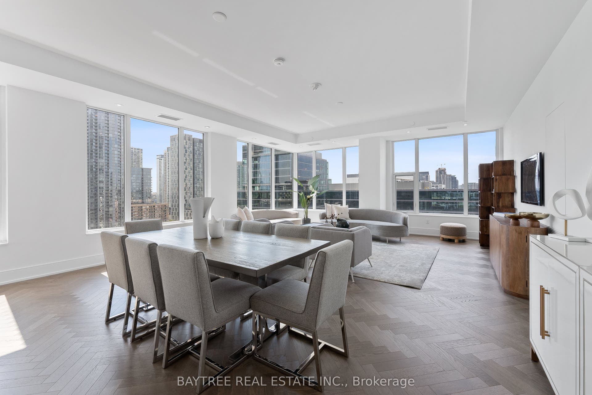 455 Wellington Street W, #1108, Toronto C, Toronto ON M5J 2R2