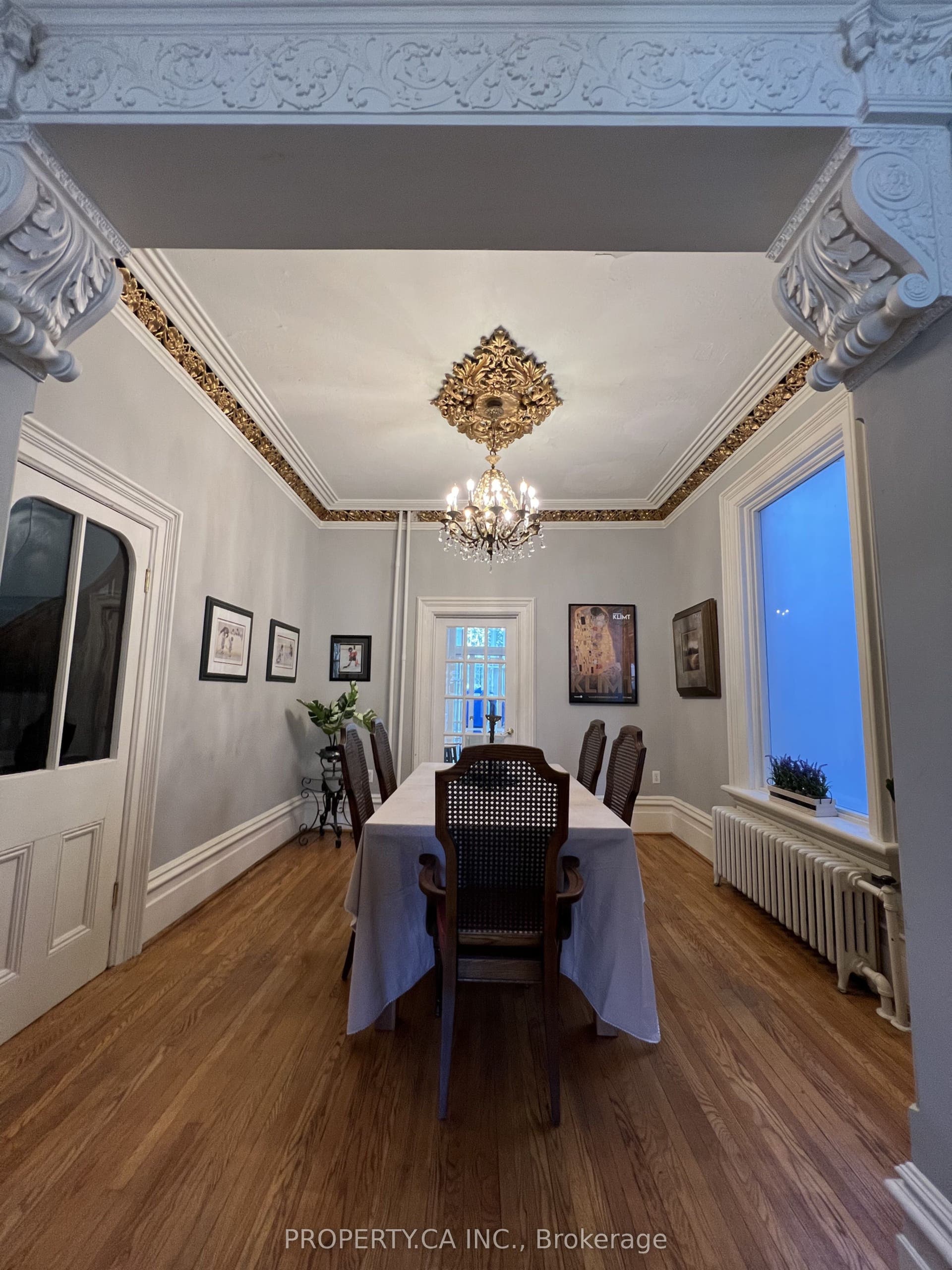 29 Lippincott Street, Toronto C01, Toronto C, Toronto ON M5T 2R6