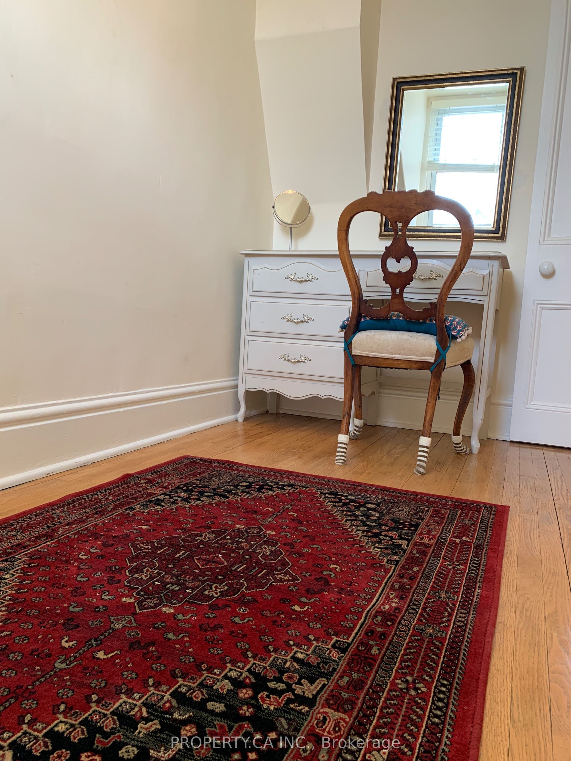29 Lippincott Street, Toronto C01, Toronto C, Toronto ON M5T 2R6