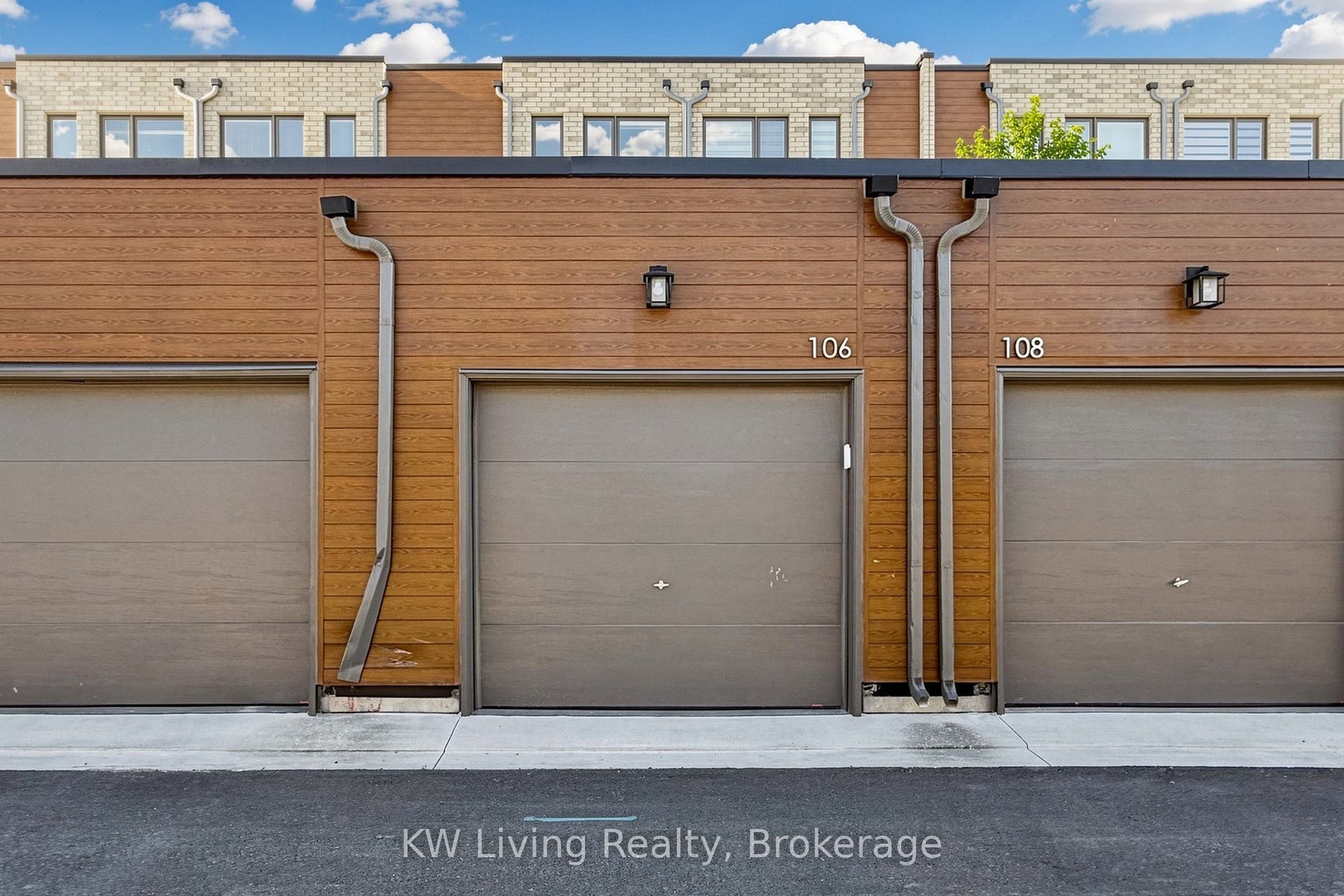 106 Green Gardens Boulevard, #Upper, Toronto C, Toronto ON M6A 0E5 106 Green Gardens Boulevard, #Upper, Toronto C, Toronto ON M6A 0E5