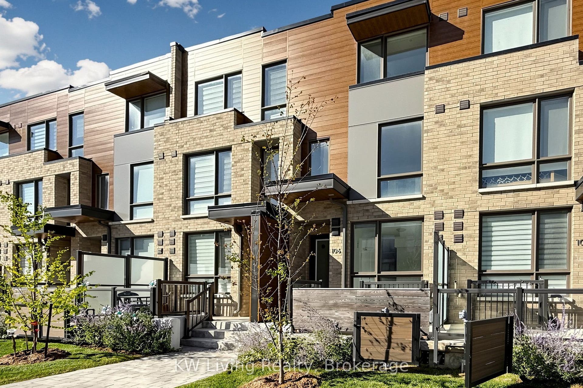 106 Green Gardens Boulevard, #Upper, Toronto C, Toronto ON M6A 0E5 106 Green Gardens Boulevard, #Upper, Toronto C, Toronto ON M6A 0E5