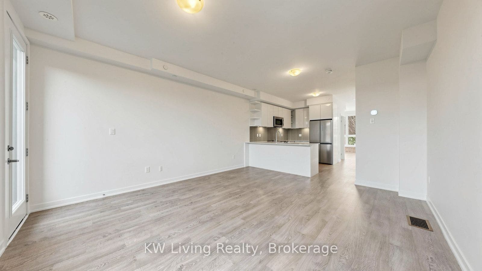 106 Green Gardens Boulevard, #Upper, Toronto C, Toronto ON M6A 0E5 106 Green Gardens Boulevard, #Upper, Toronto C, Toronto ON M6A 0E5