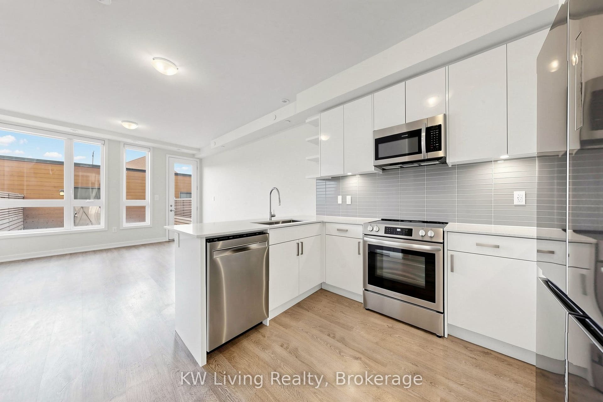 106 Green Gardens Boulevard, #Upper, Toronto C, Toronto ON M6A 0E5 106 Green Gardens Boulevard, #Upper, Toronto C, Toronto ON M6A 0E5