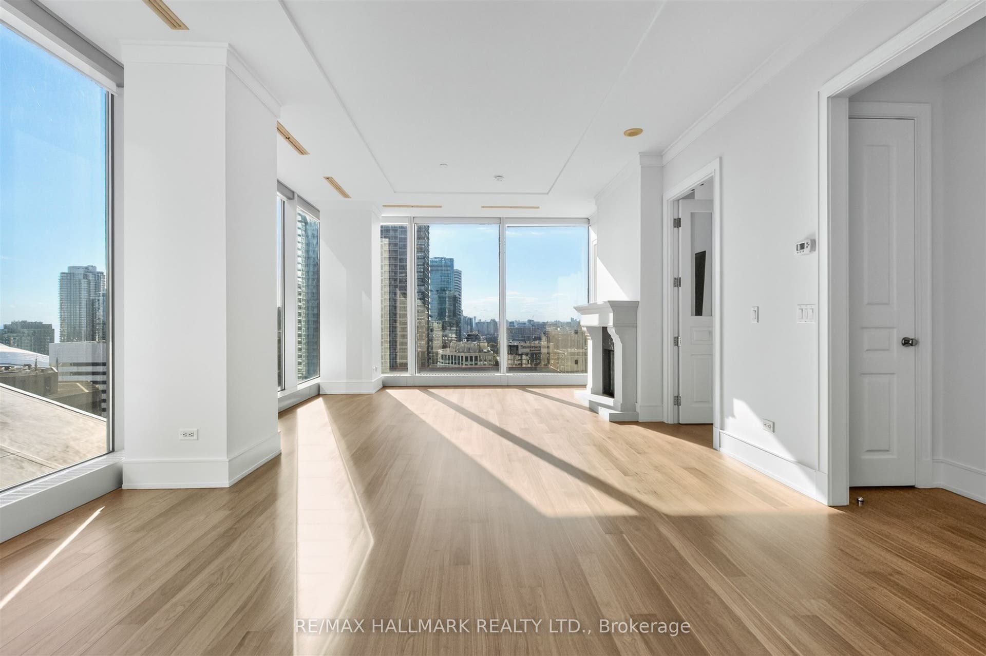 183 Wellington Street W, #2306, Toronto C, Toronto ON M5V 0A1