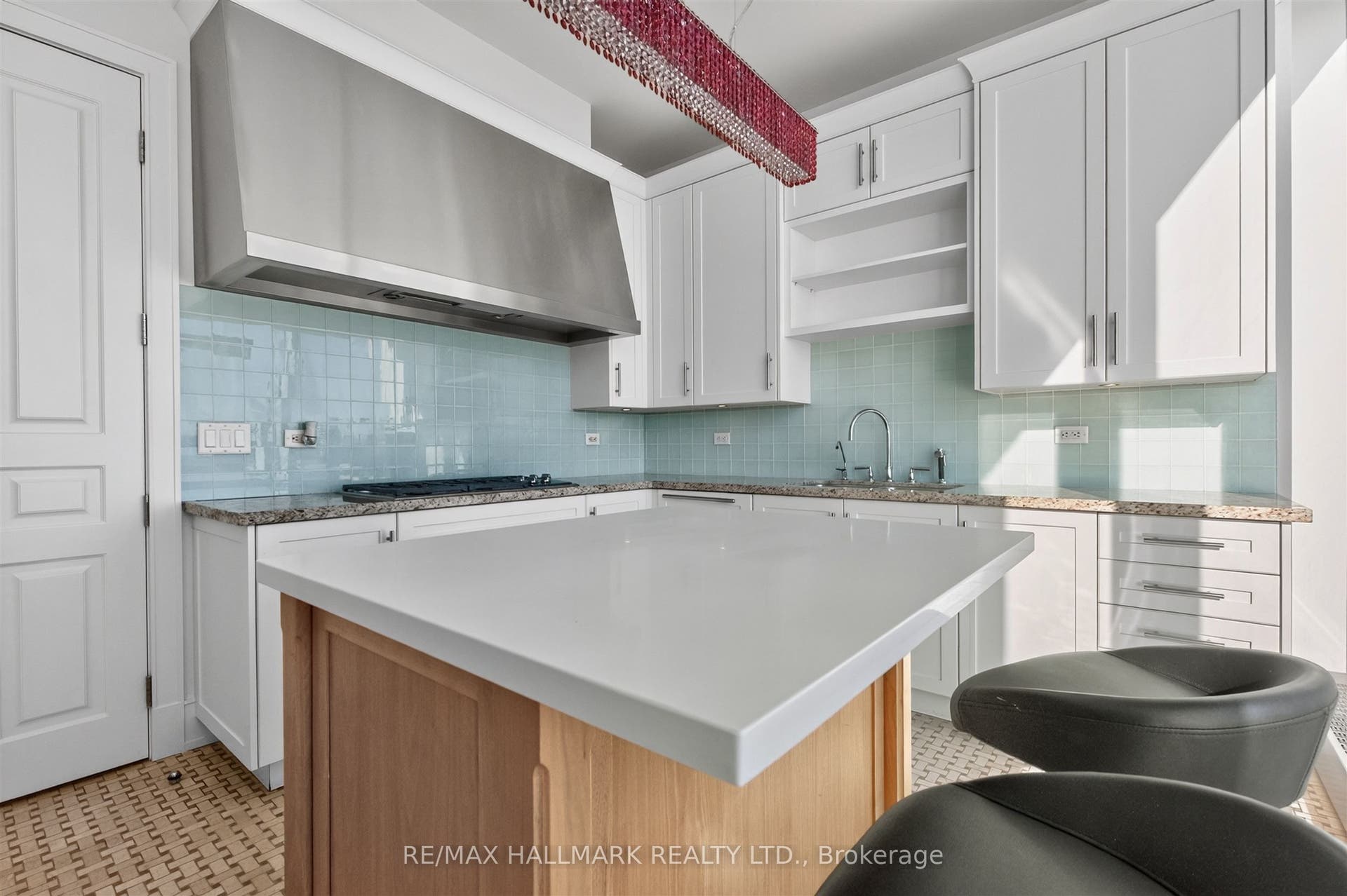 183 Wellington Street W, #2306, Toronto C, Toronto ON M5V 0A1