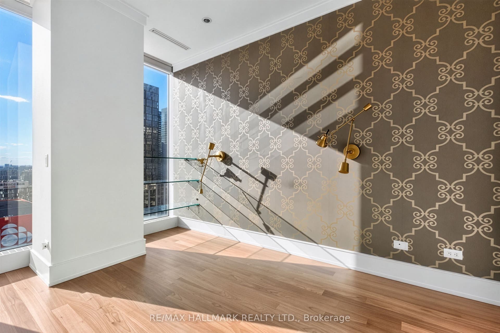 183 Wellington Street W, #2306, Toronto C, Toronto ON M5V 0A1