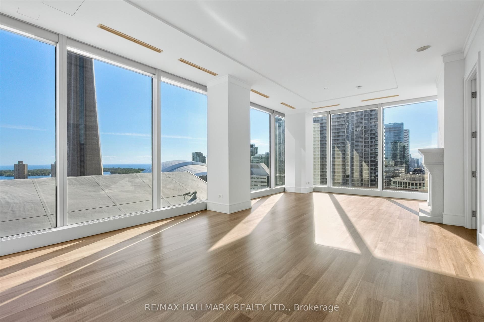 183 Wellington Street W, #2306, Toronto C, Toronto ON M5V 0A1