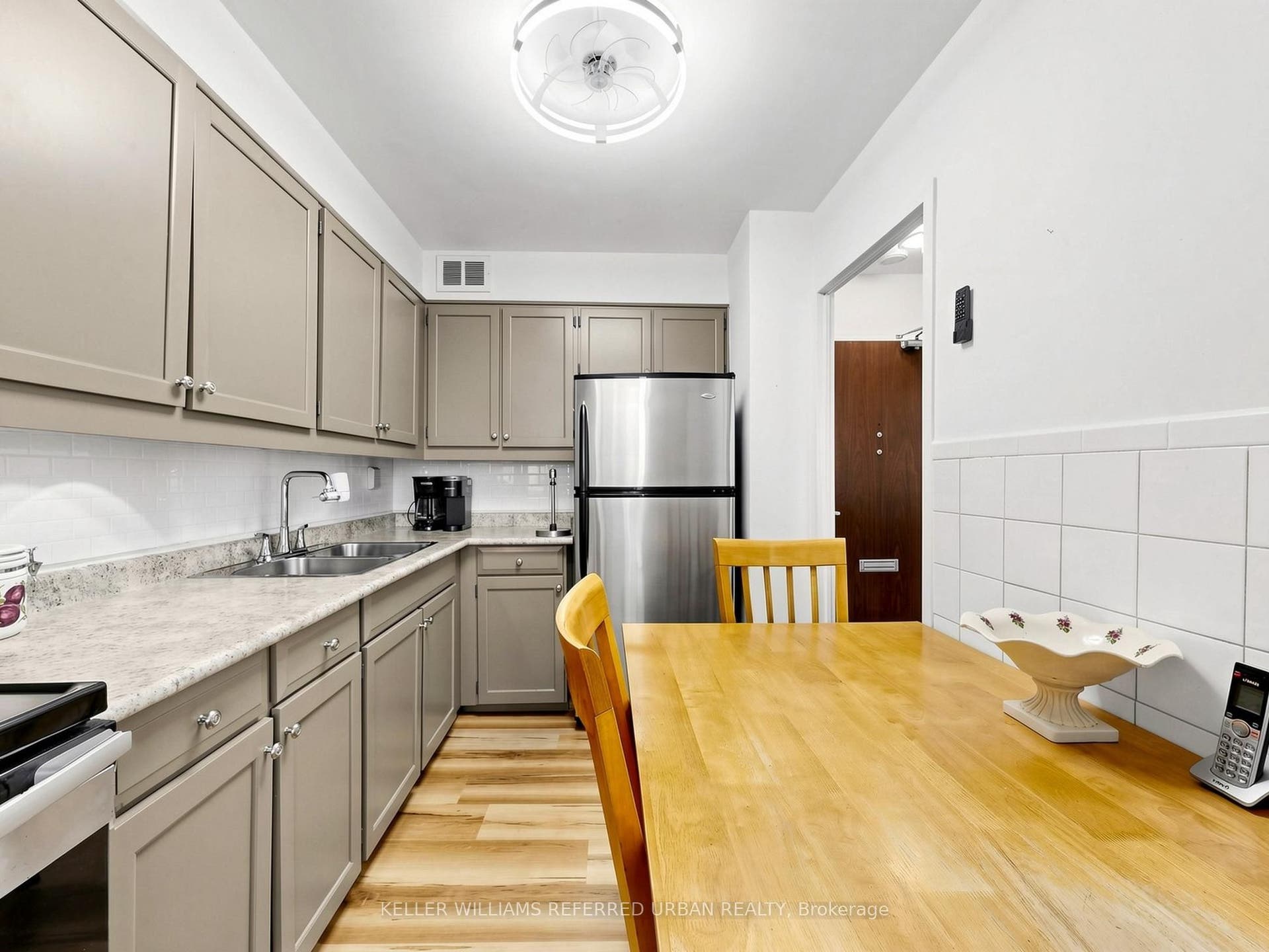 10 Parkway Forest Drive, #1111, Toronto C, Toronto ON M2J 1L3