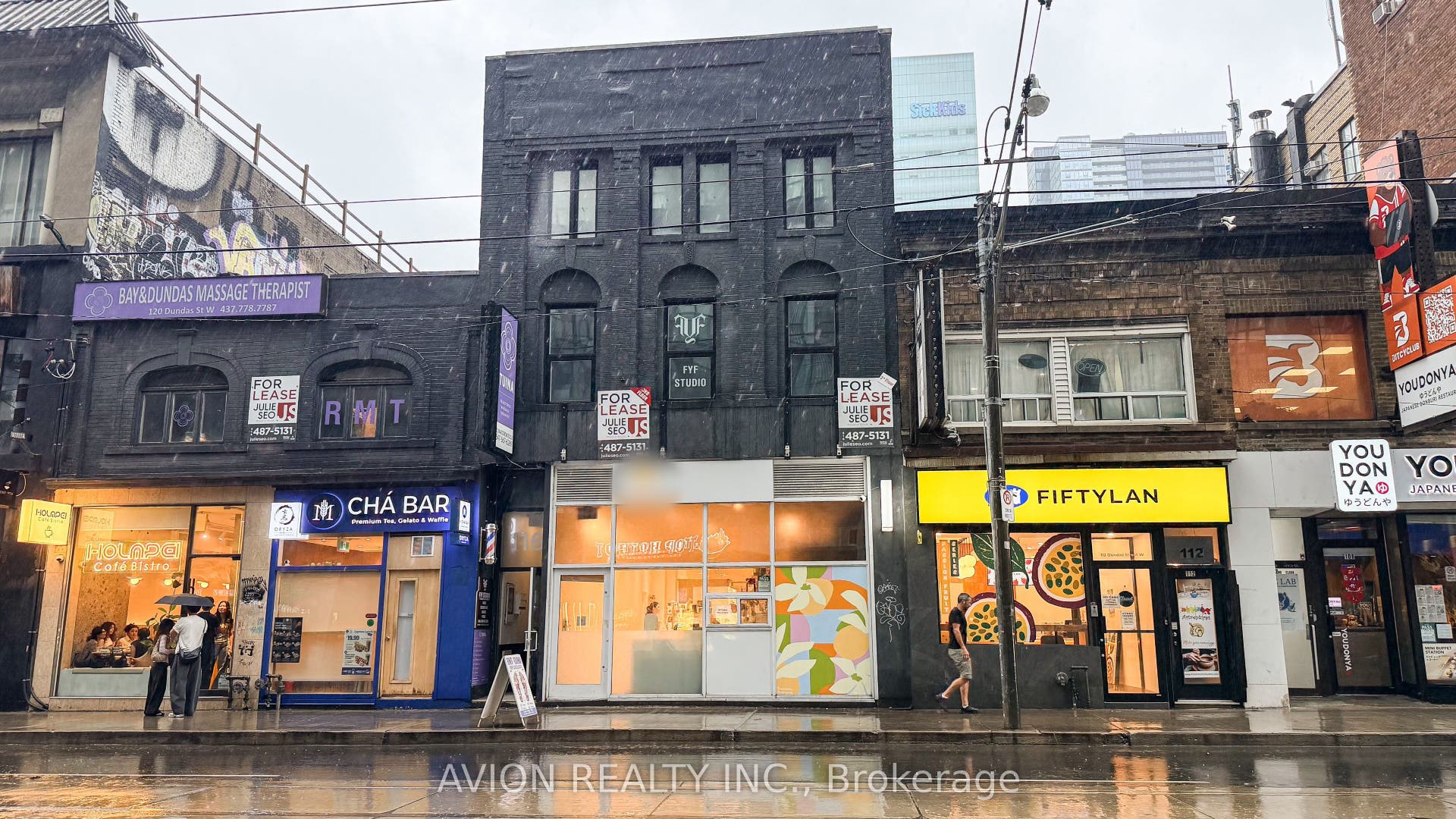 114 DUNDAS Street W, Toronto C, Toronto ON M5G 1C3