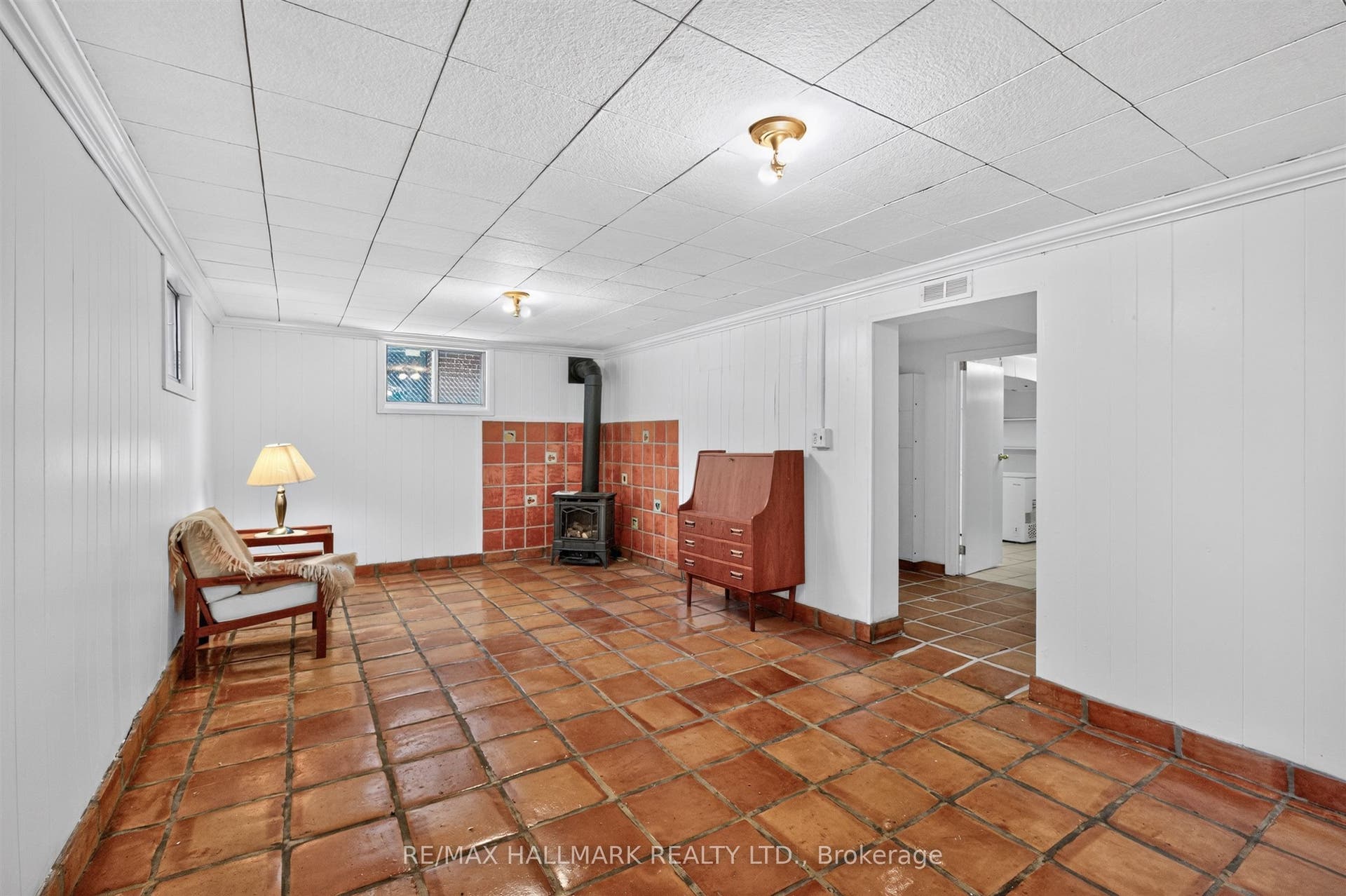 70 Parkview Avenue, Toronto C, Toronto ON M2N 3Y2 70 Parkview Avenue, Toronto C, Toronto ON M2N 3Y2