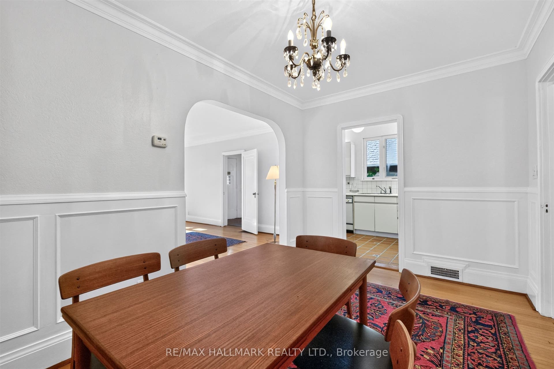 70 Parkview Avenue, Toronto C, Toronto ON M2N 3Y2 70 Parkview Avenue, Toronto C, Toronto ON M2N 3Y2