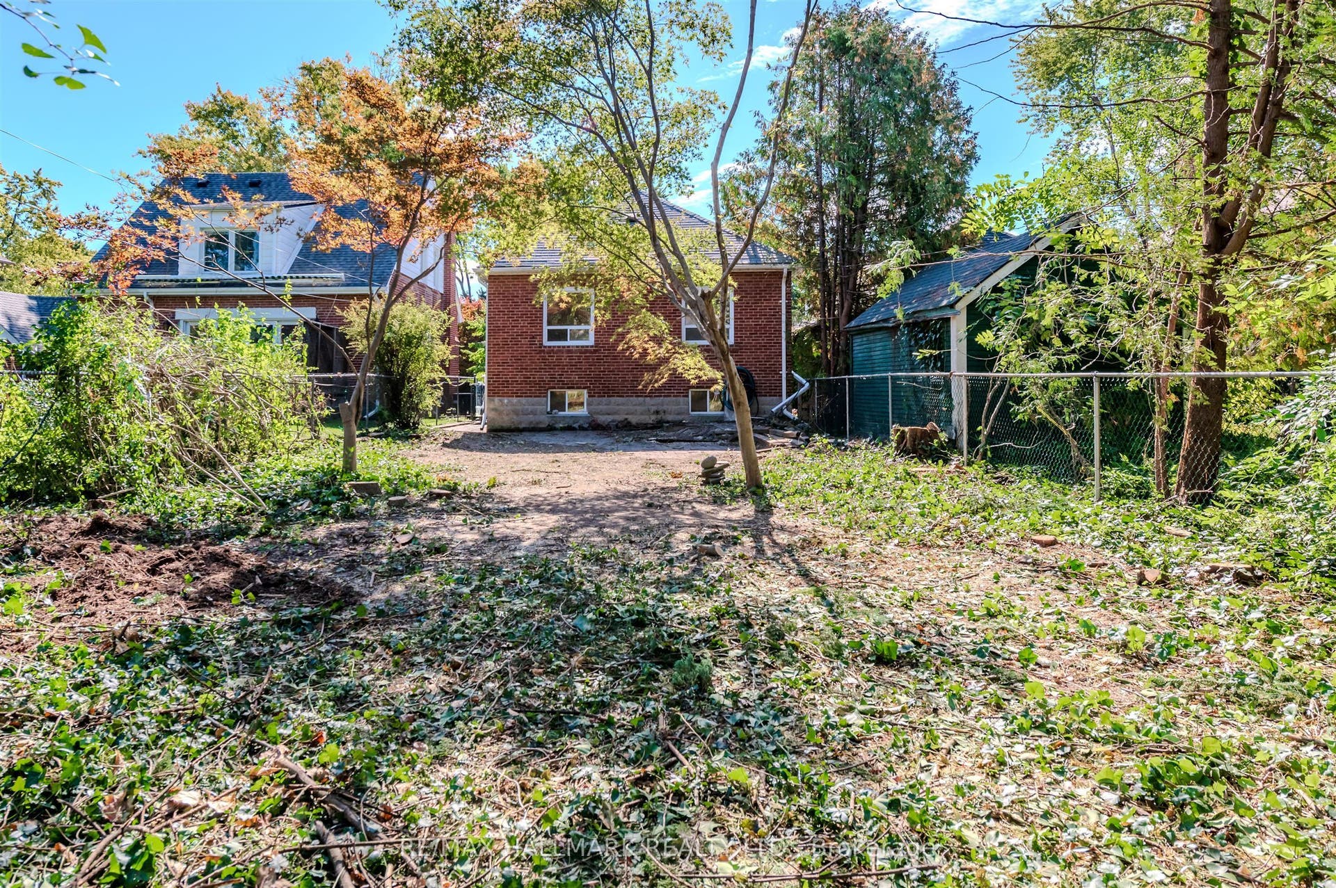 70 Parkview Avenue, Toronto C, Toronto ON M2N 3Y2 70 Parkview Avenue, Toronto C, Toronto ON M2N 3Y2