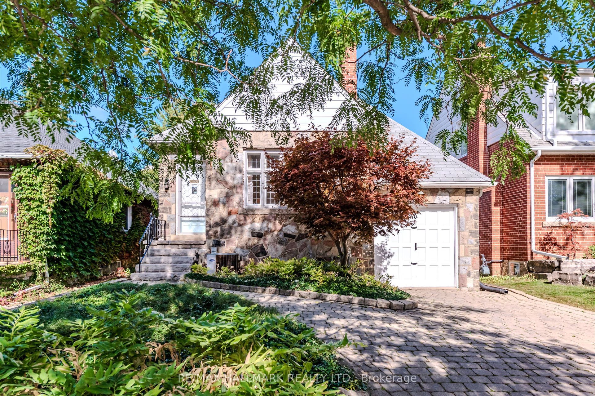 70 Parkview Avenue, Toronto C, Toronto ON M2N 3Y2 70 Parkview Avenue, Toronto C, Toronto ON M2N 3Y2