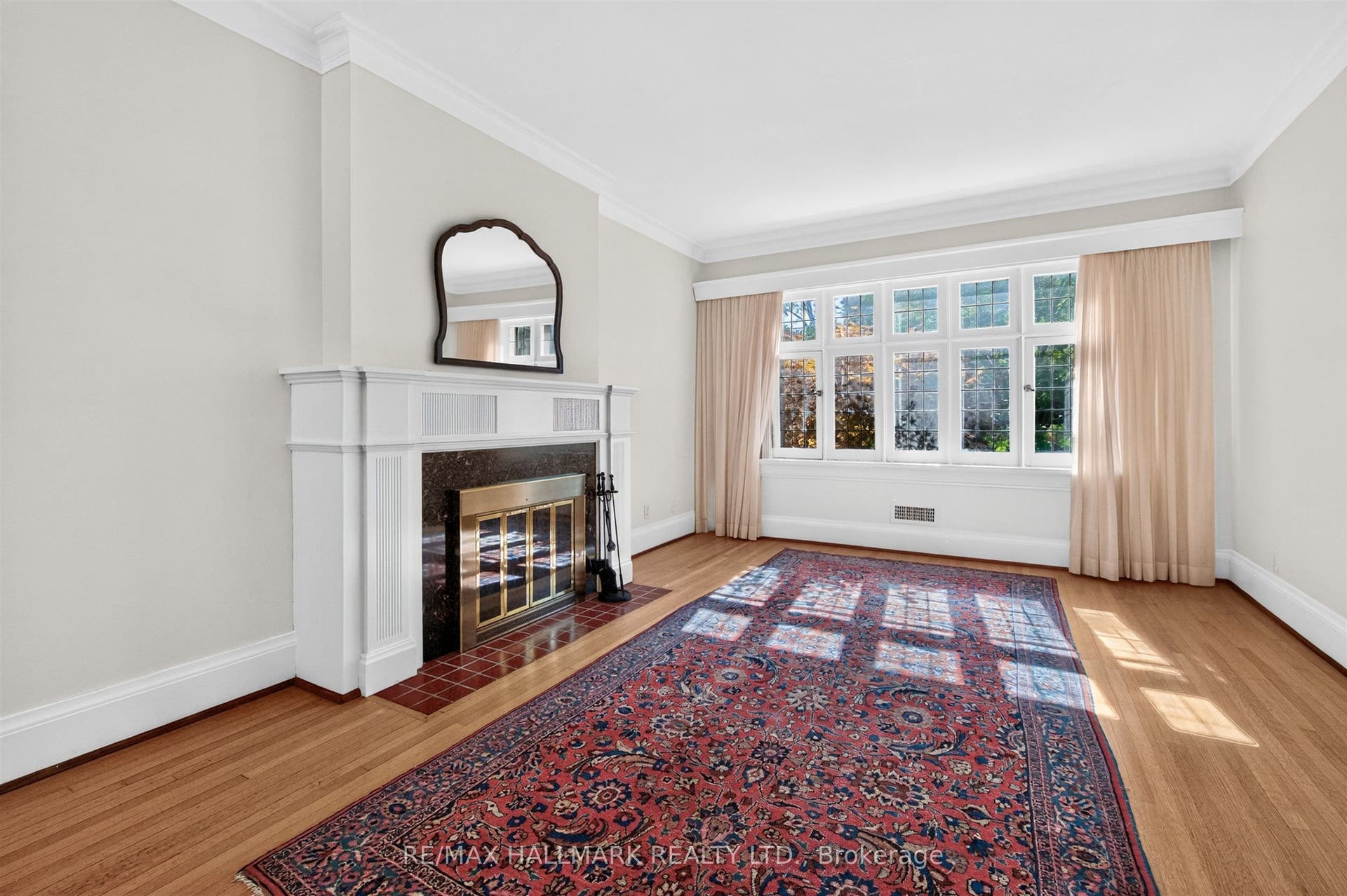 70 Parkview Avenue, Toronto C, Toronto ON M2N 3Y2 70 Parkview Avenue, Toronto C, Toronto ON M2N 3Y2