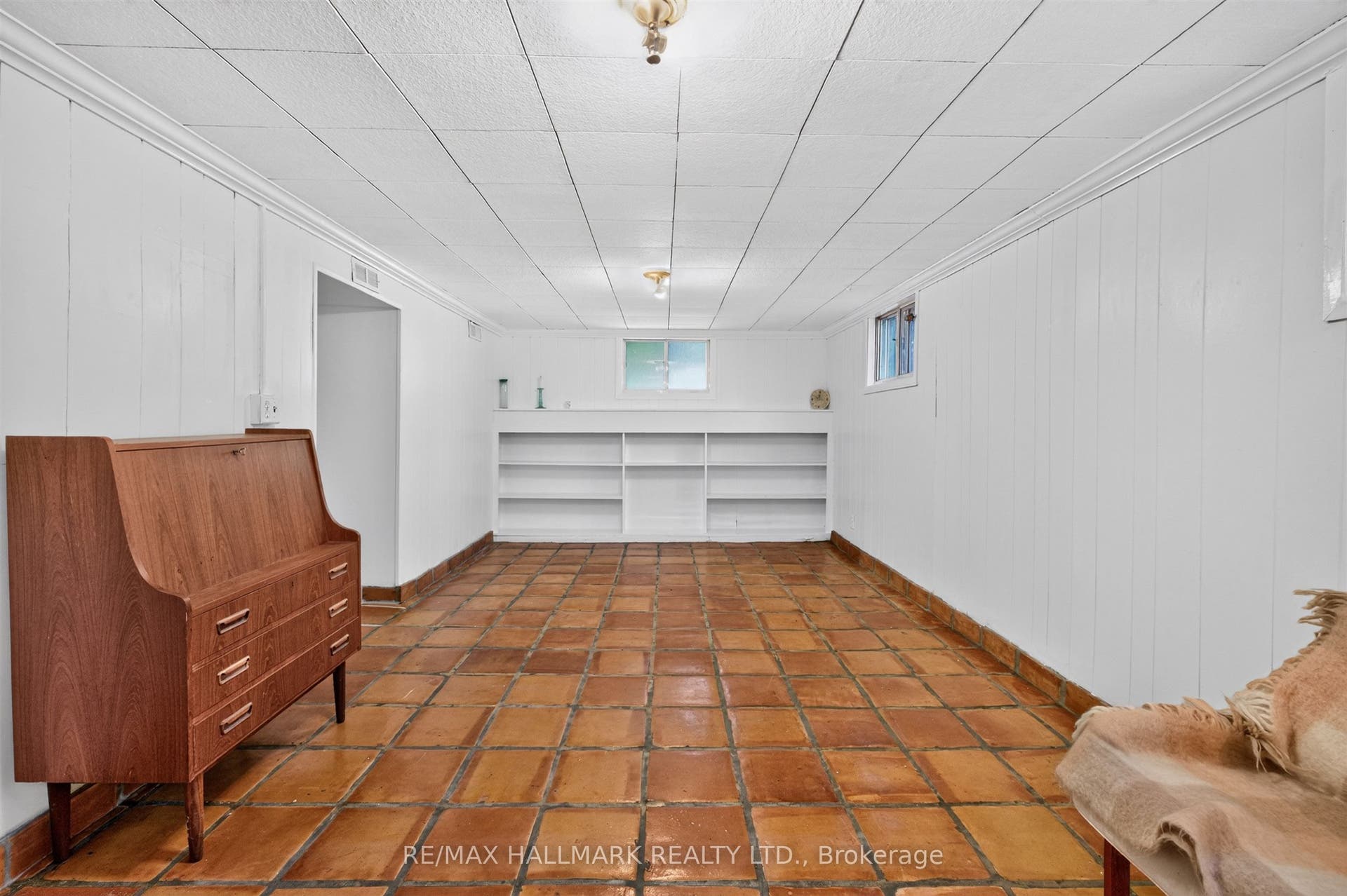 70 Parkview Avenue, Toronto C, Toronto ON M2N 3Y2 70 Parkview Avenue, Toronto C, Toronto ON M2N 3Y2