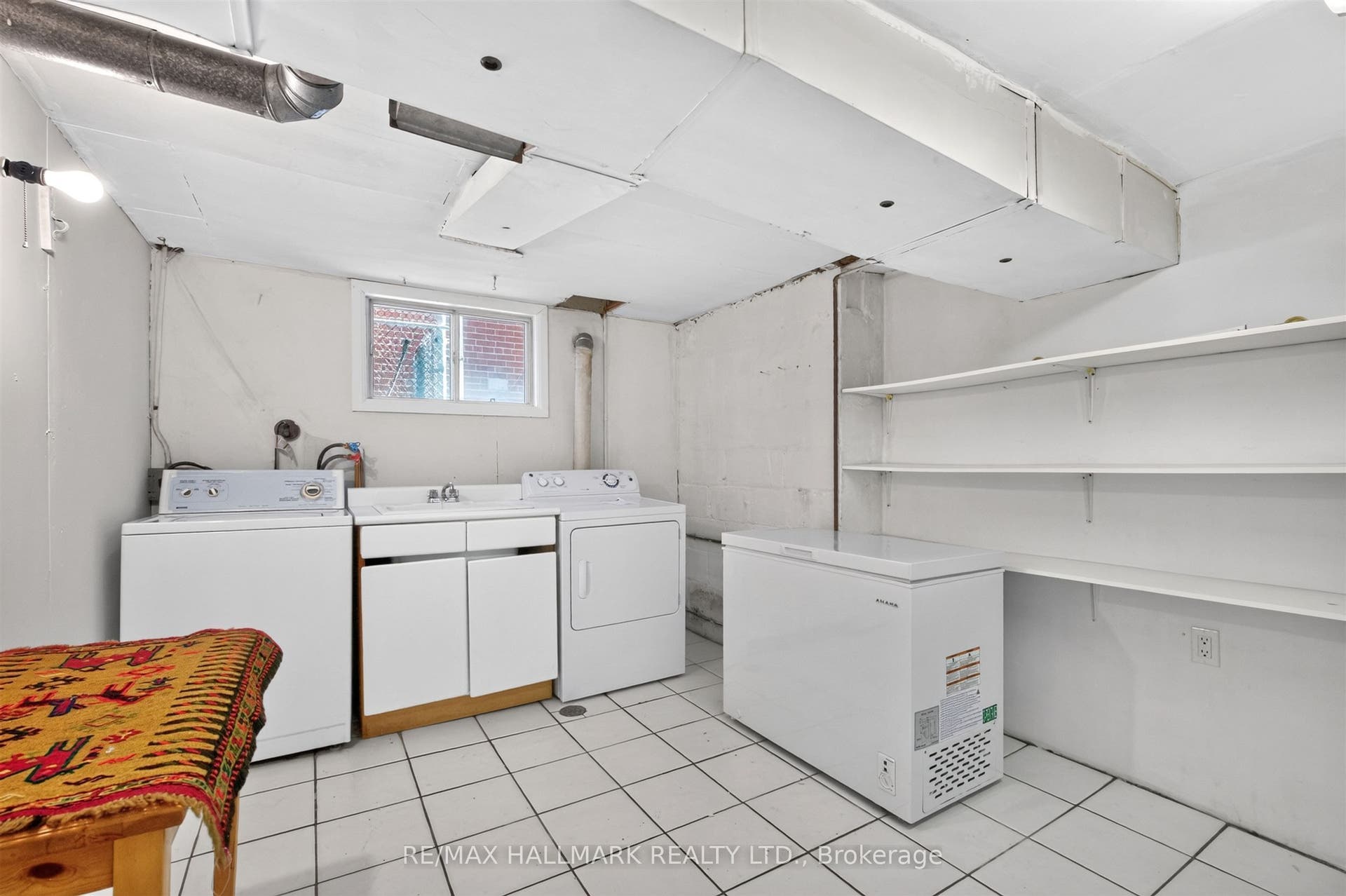 70 Parkview Avenue, Toronto C, Toronto ON M2N 3Y2 70 Parkview Avenue, Toronto C, Toronto ON M2N 3Y2