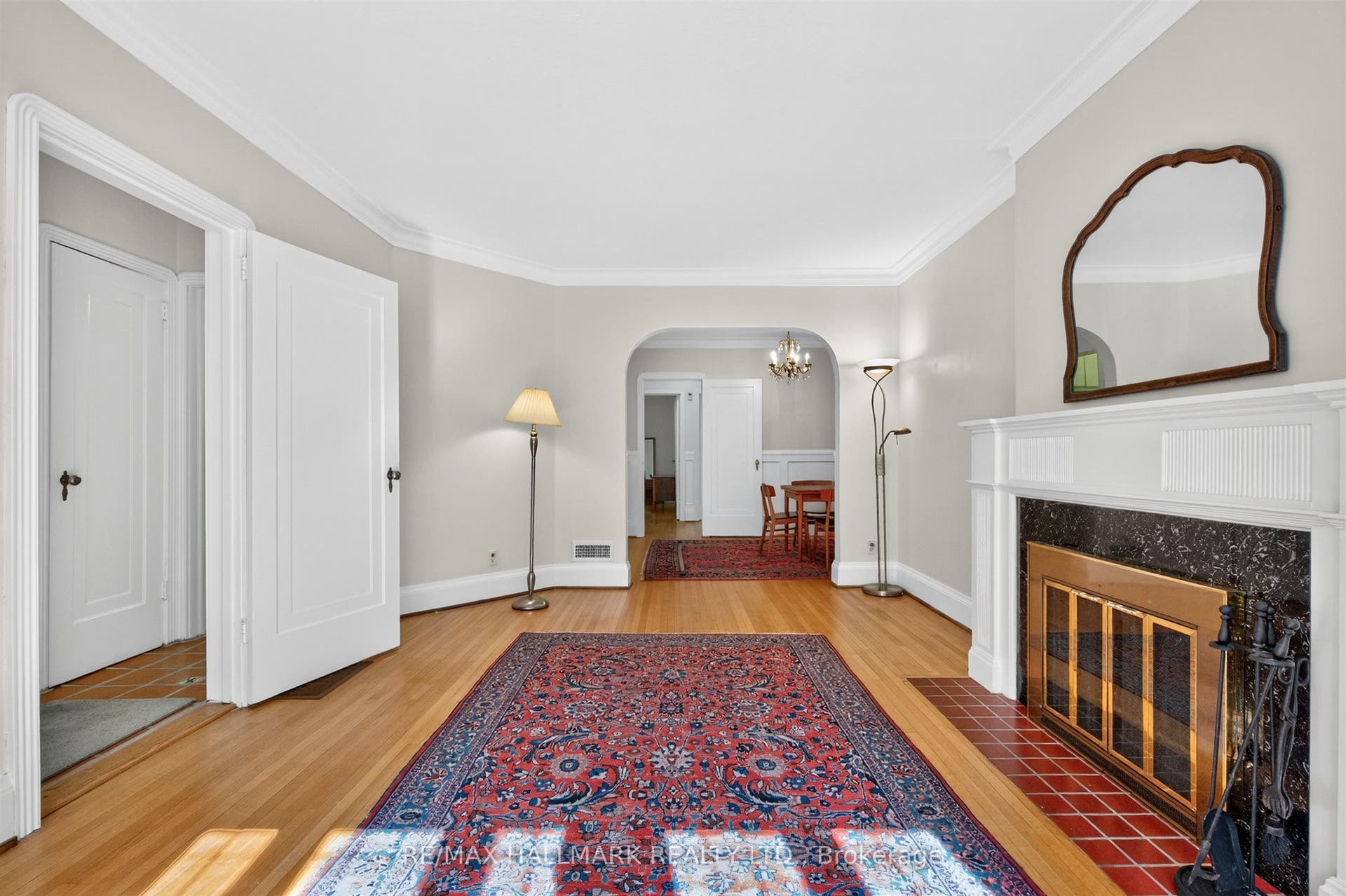 70 Parkview Avenue, Toronto C, Toronto ON M2N 3Y2 70 Parkview Avenue, Toronto C, Toronto ON M2N 3Y2