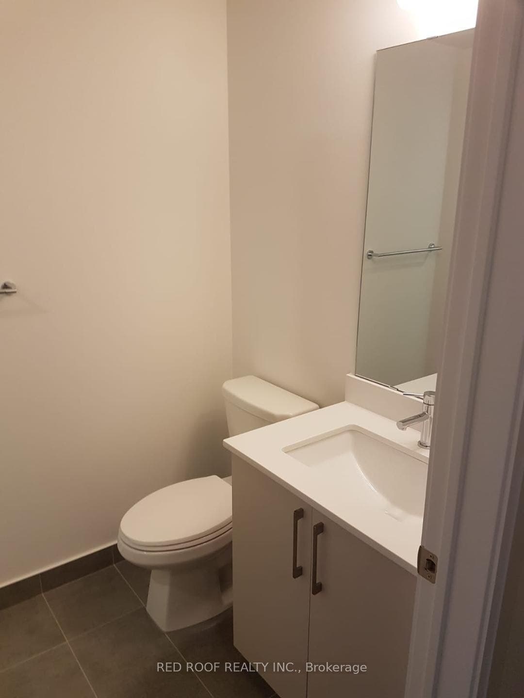 576 Front Street W, #527E, Toronto C01, Toronto C, Toronto ON M5V 0P8
