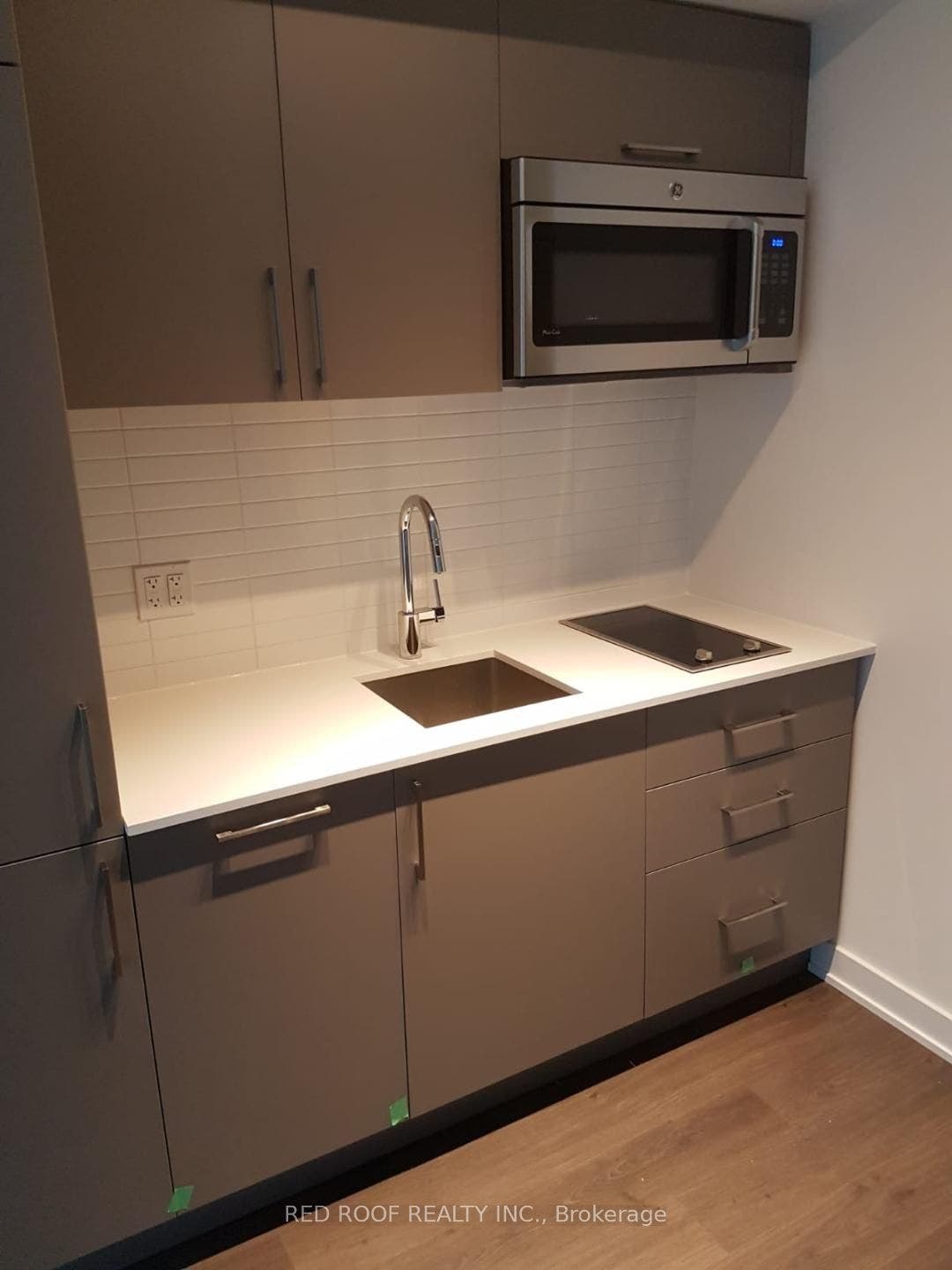 576 Front Street W, #527E, Toronto C01, Toronto C, Toronto ON M5V 0P8
