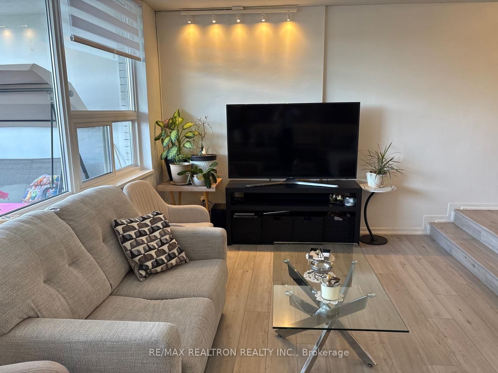 1360 York Mills Road, #408, Toronto C, Toronto ON M3A 2A2