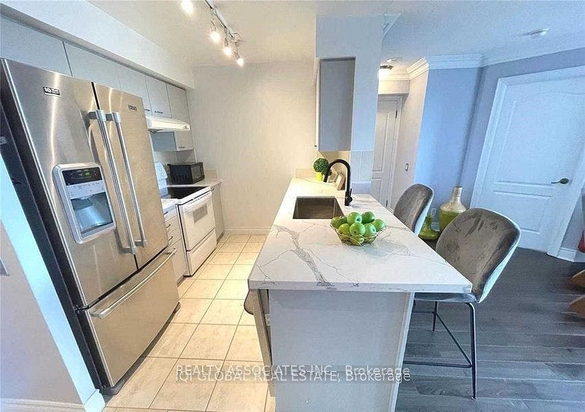2 Clairtrell Road, #1106, Toronto C, Toronto ON M2N 7H5 2 Clairtrell Road, #1106, Toronto C, Toronto ON M2N 7H5