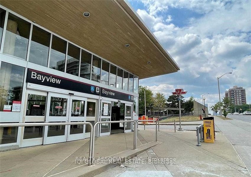 2 Clairtrell Road, #1106, Toronto C, Toronto ON M2N 7H5 2 Clairtrell Road, #1106, Toronto C, Toronto ON M2N 7H5