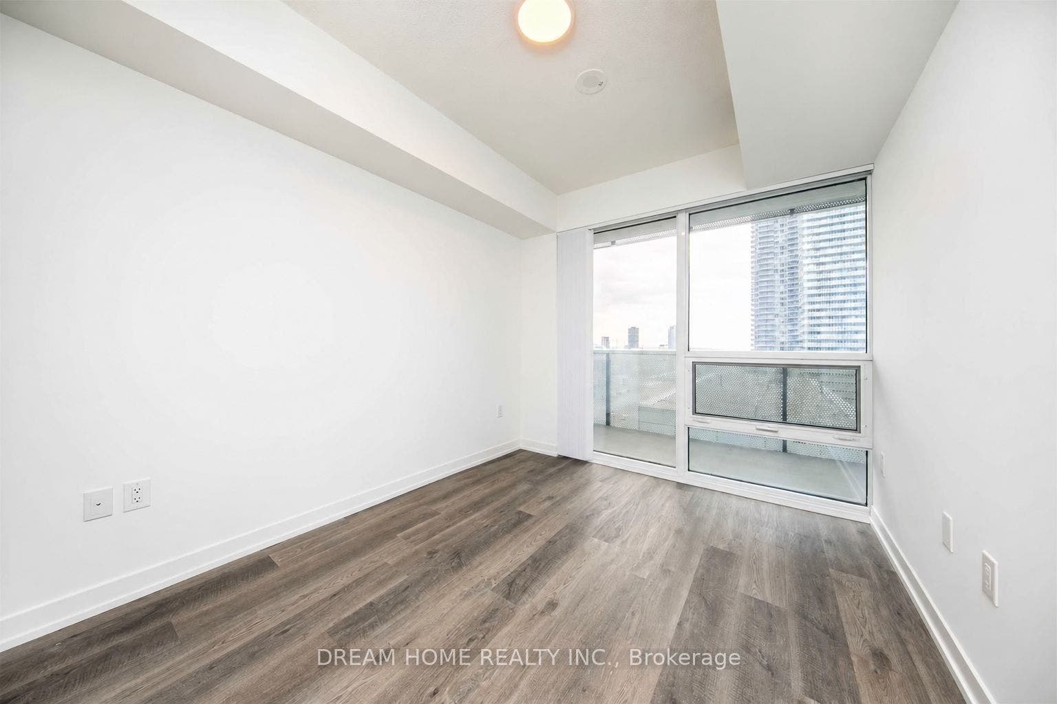 55 Cooper Street, #6006, Toronto C, Toronto ON M5E 0G1