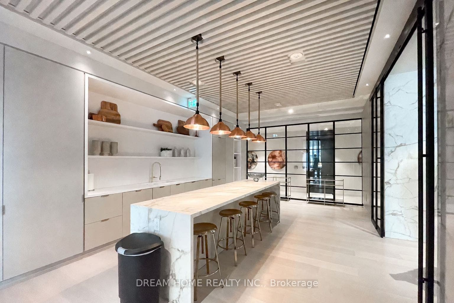 55 Cooper Street, #6006, Toronto C, Toronto ON M5E 0G1