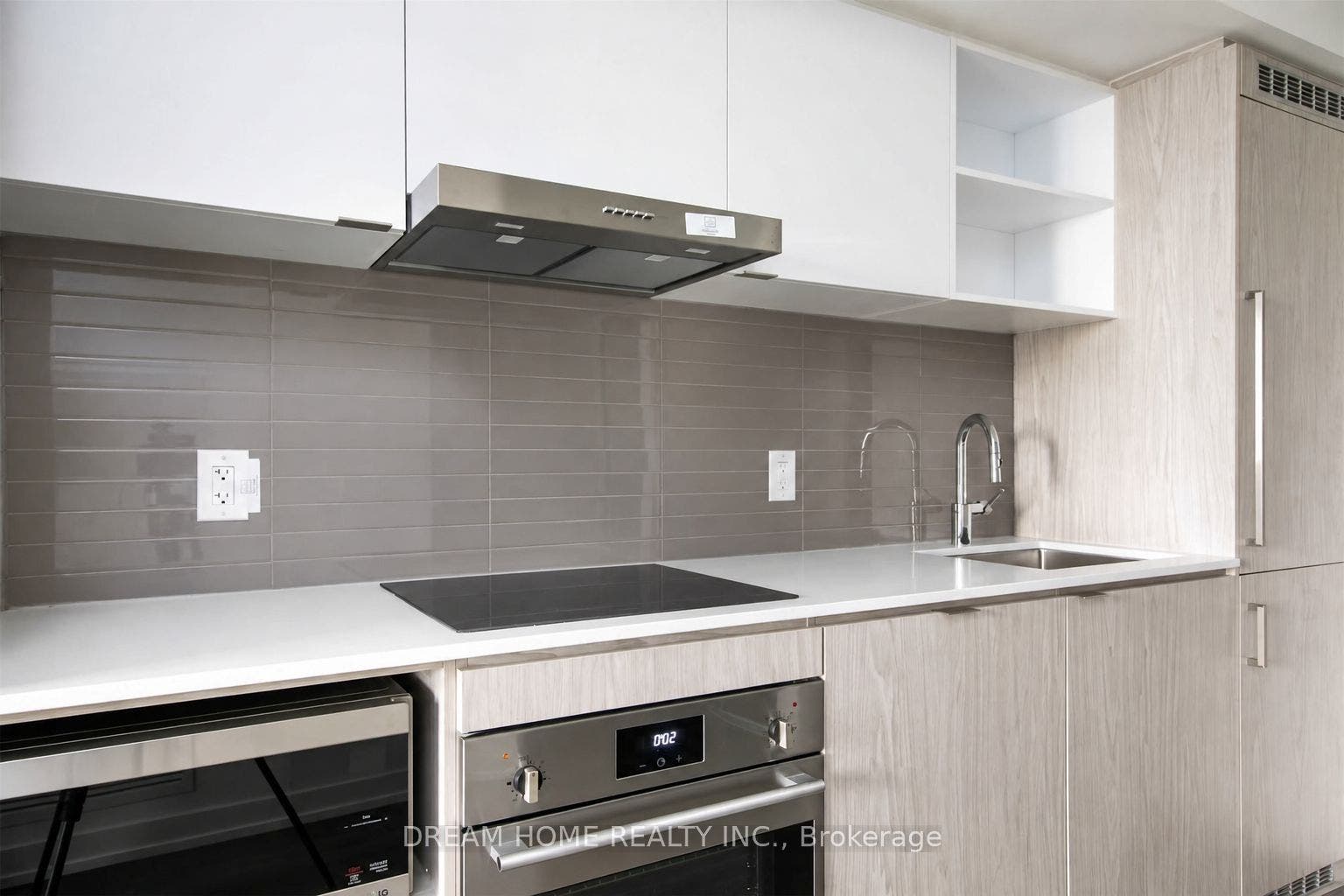 55 Cooper Street, #6006, Toronto C, Toronto ON M5E 0G1