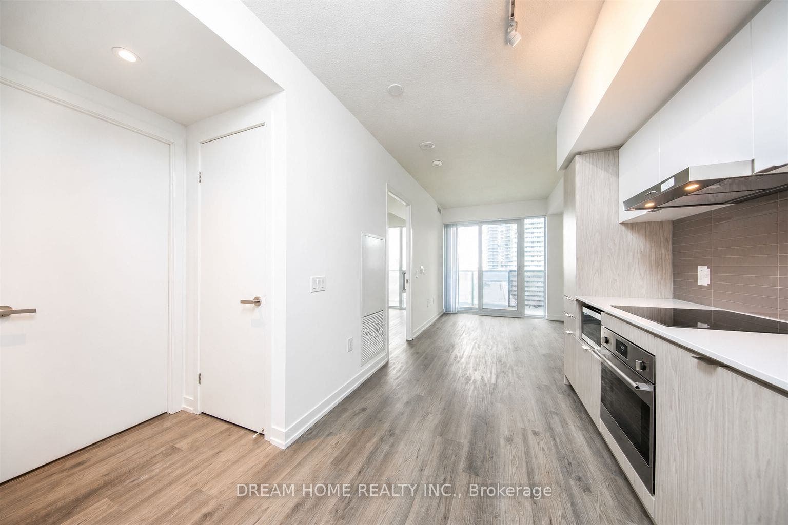 55 Cooper Street, #6006, Toronto C, Toronto ON M5E 0G1
