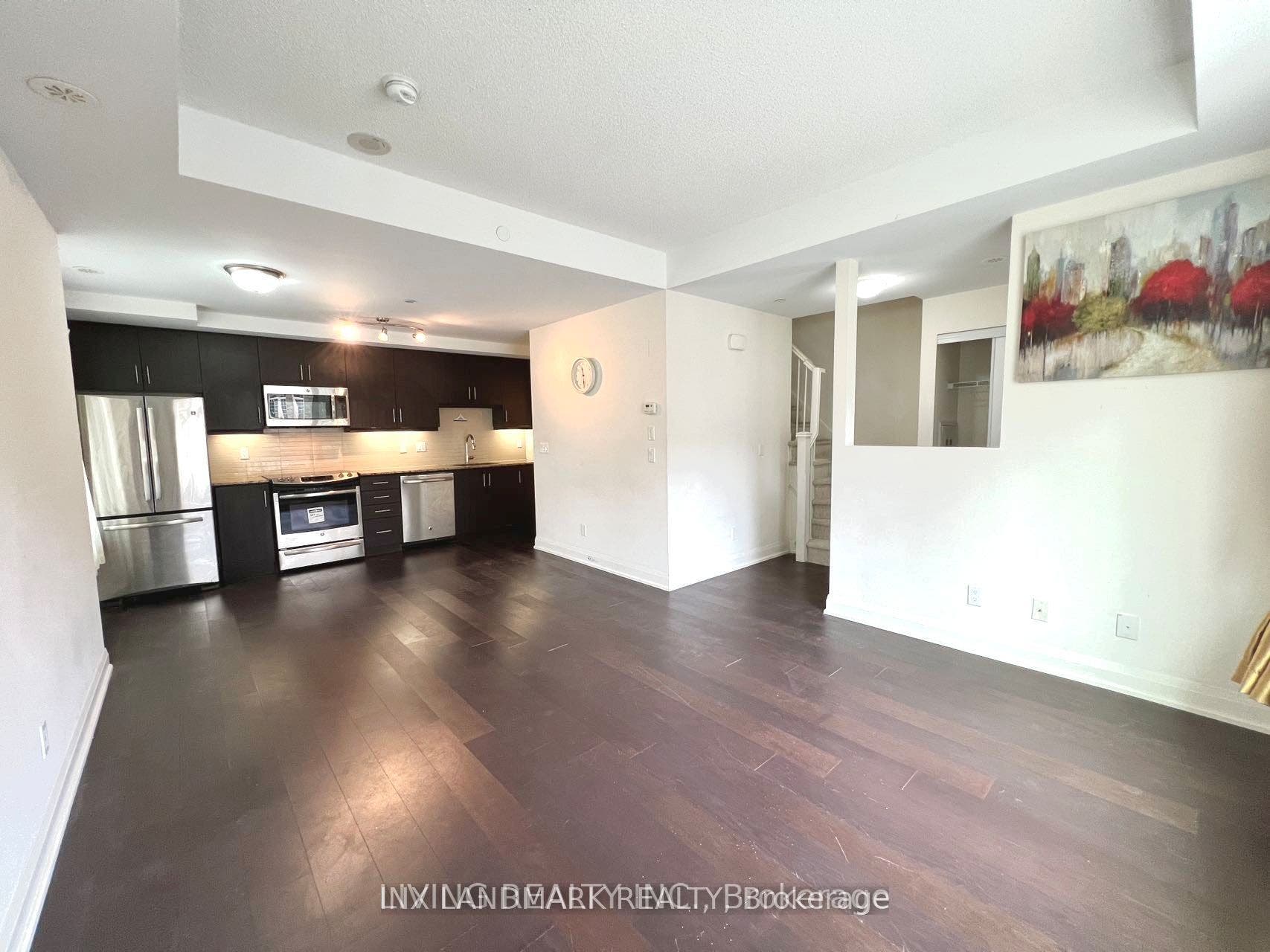27 Horsham Avenue, Toronto C, Toronto ON M2N 1Z8
