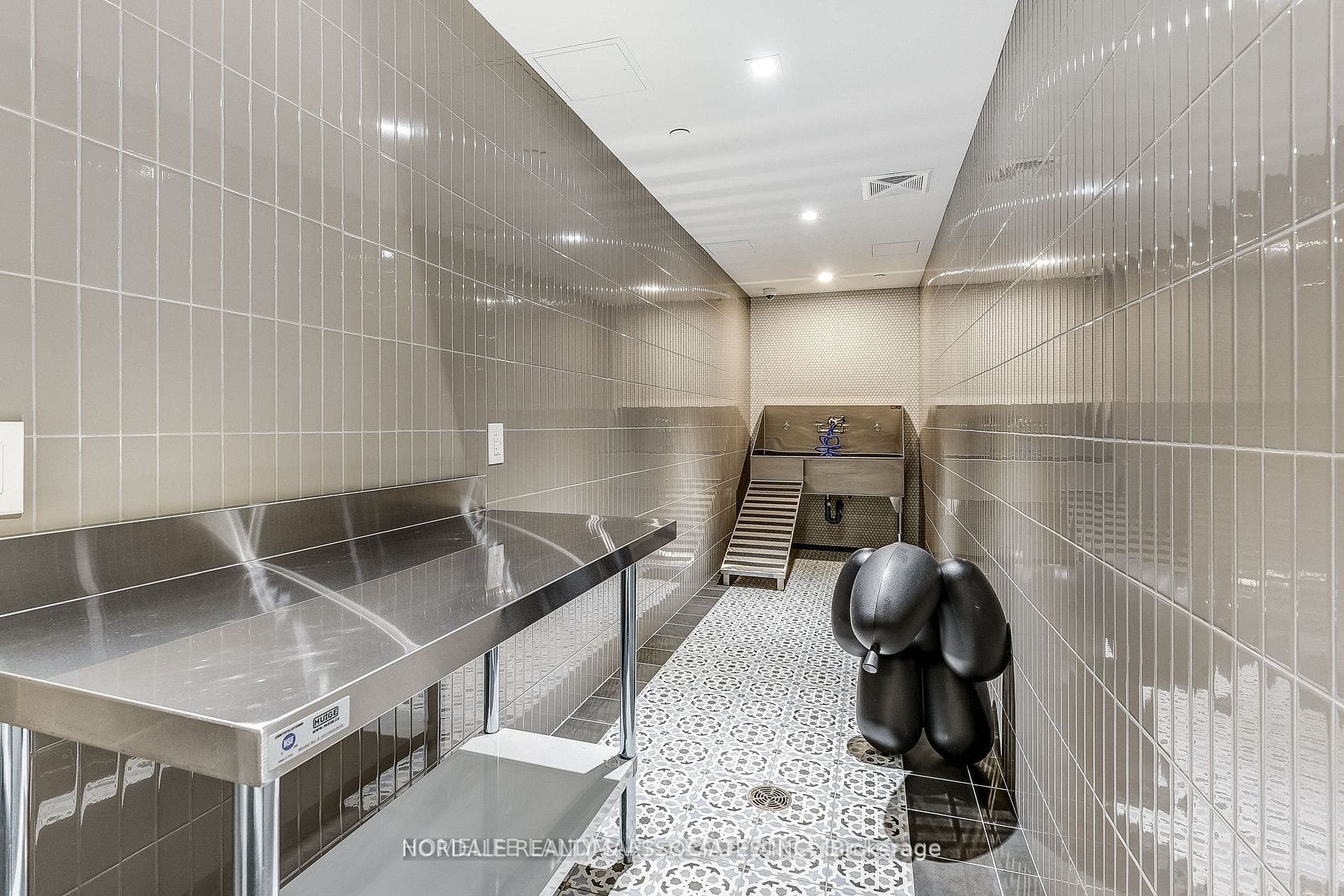 8 Widmer Street, #GPH01, Toronto C, Toronto ON M5V 0W6