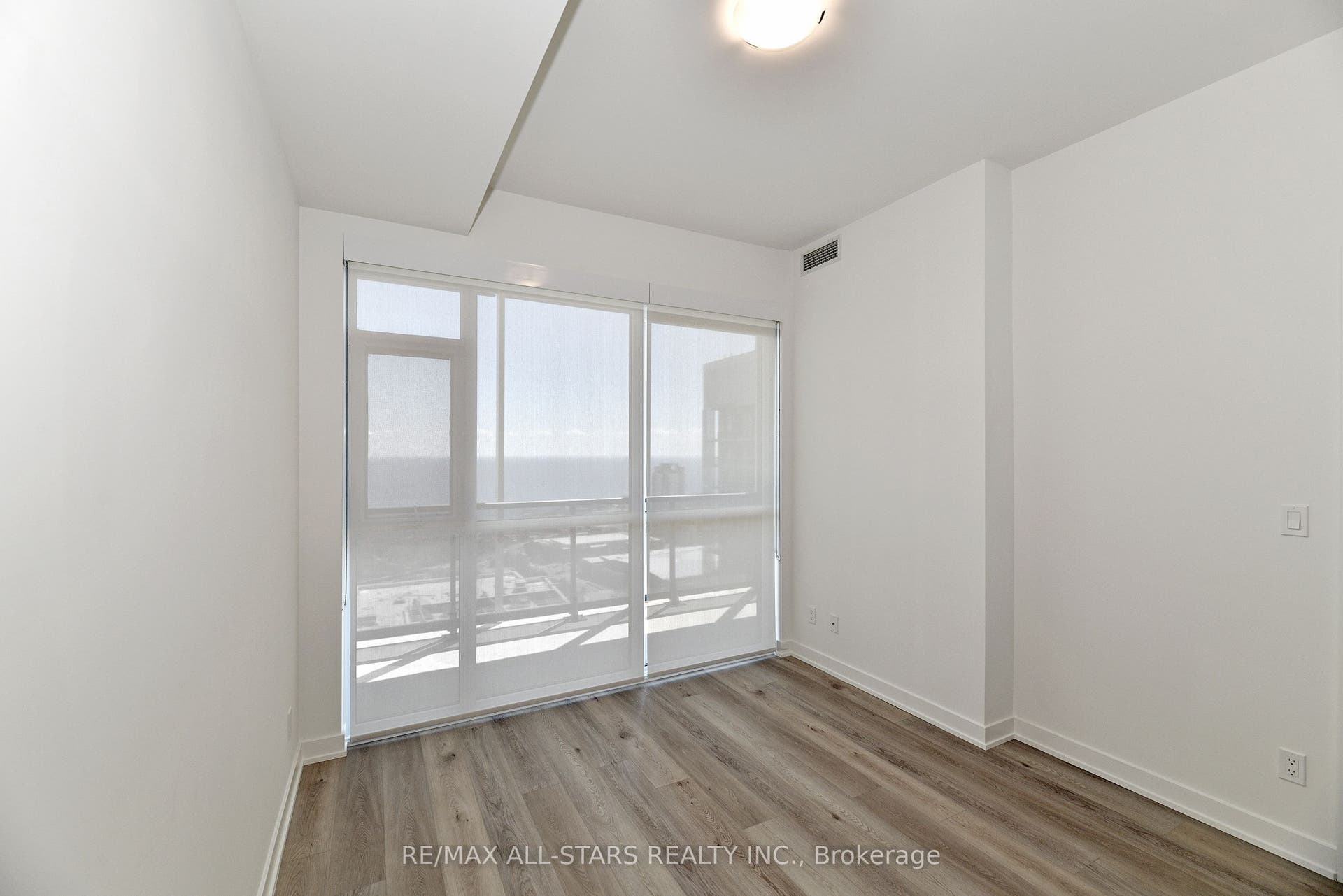 Primary Bedroom / Sheer Blinds