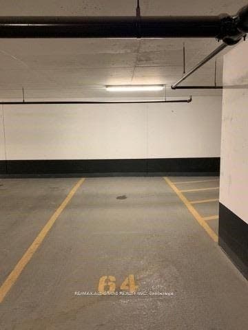 Parking w/EV Charger