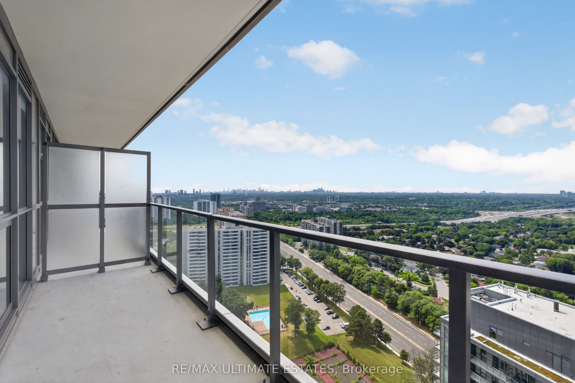 32 Forest Manor Road, #2301, Toronto C, Toronto ON M2J 1M5 32 Forest Manor Road, #2301, Toronto C, Toronto ON M2J 1M5