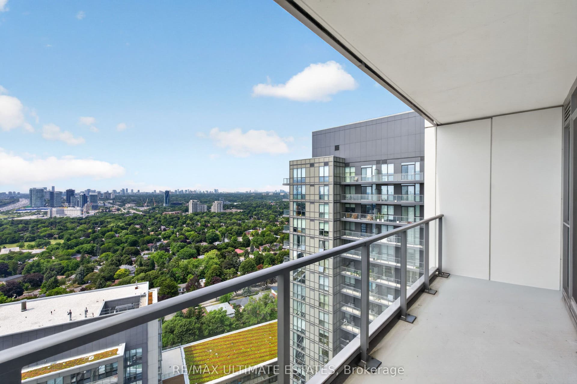 32 Forest Manor Road, #2301, Toronto C, Toronto ON M2J 1M5 32 Forest Manor Road, #2301, Toronto C, Toronto ON M2J 1M5