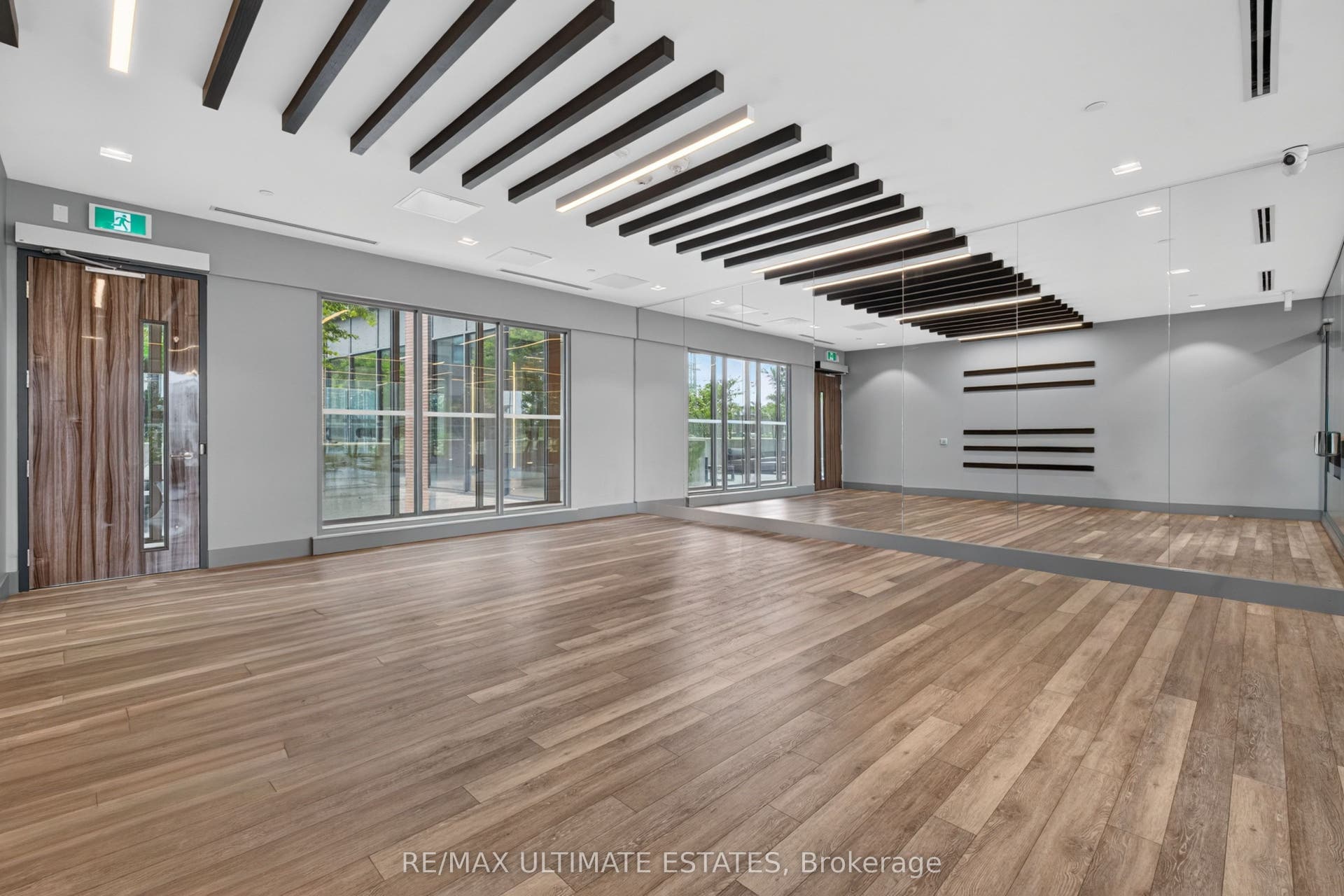 32 Forest Manor Road, #2301, Toronto C, Toronto ON M2J 1M5 32 Forest Manor Road, #2301, Toronto C, Toronto ON M2J 1M5