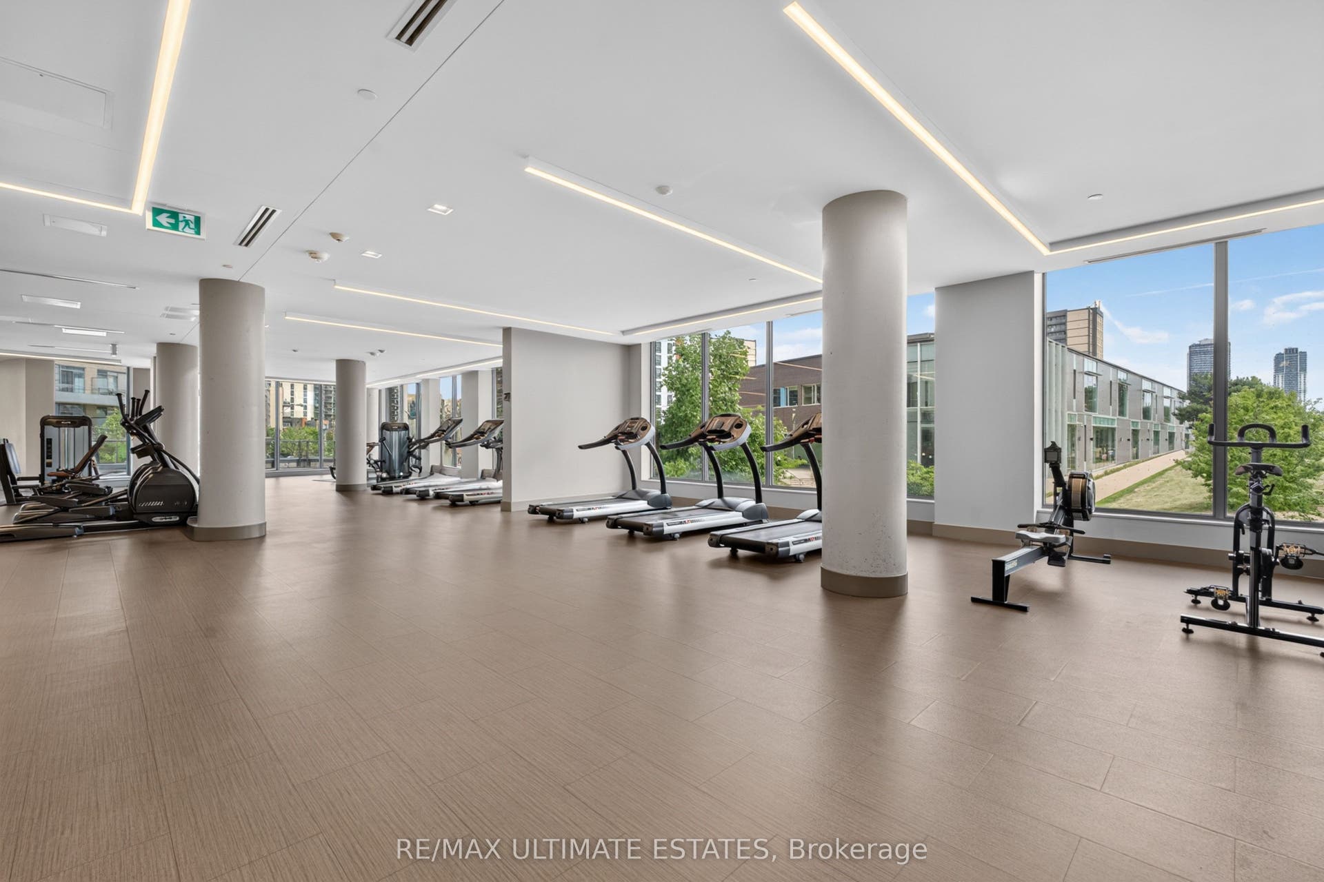 32 Forest Manor Road, #2301, Toronto C, Toronto ON M2J 1M5 32 Forest Manor Road, #2301, Toronto C, Toronto ON M2J 1M5